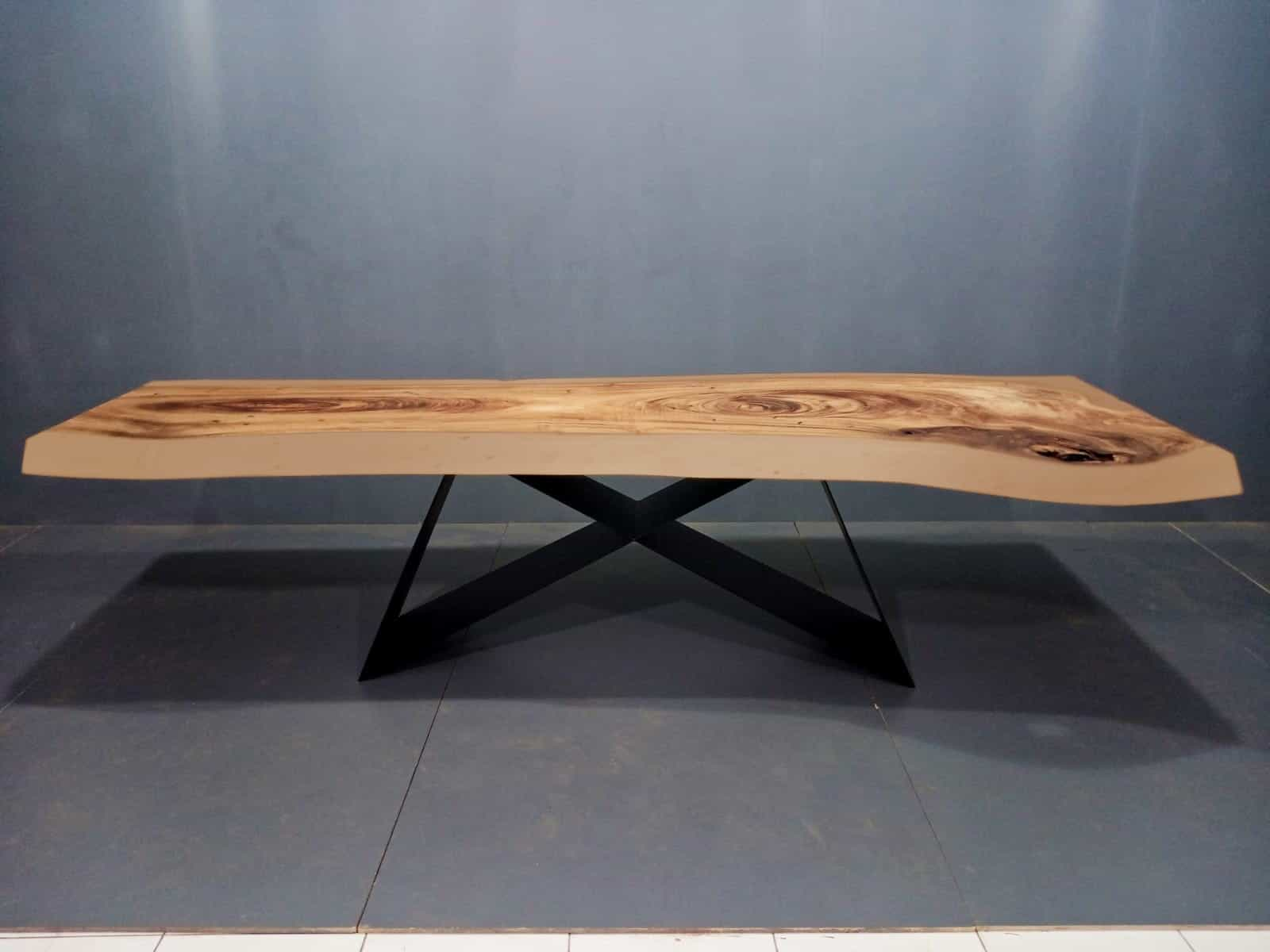 LIVE EDGE TABLES