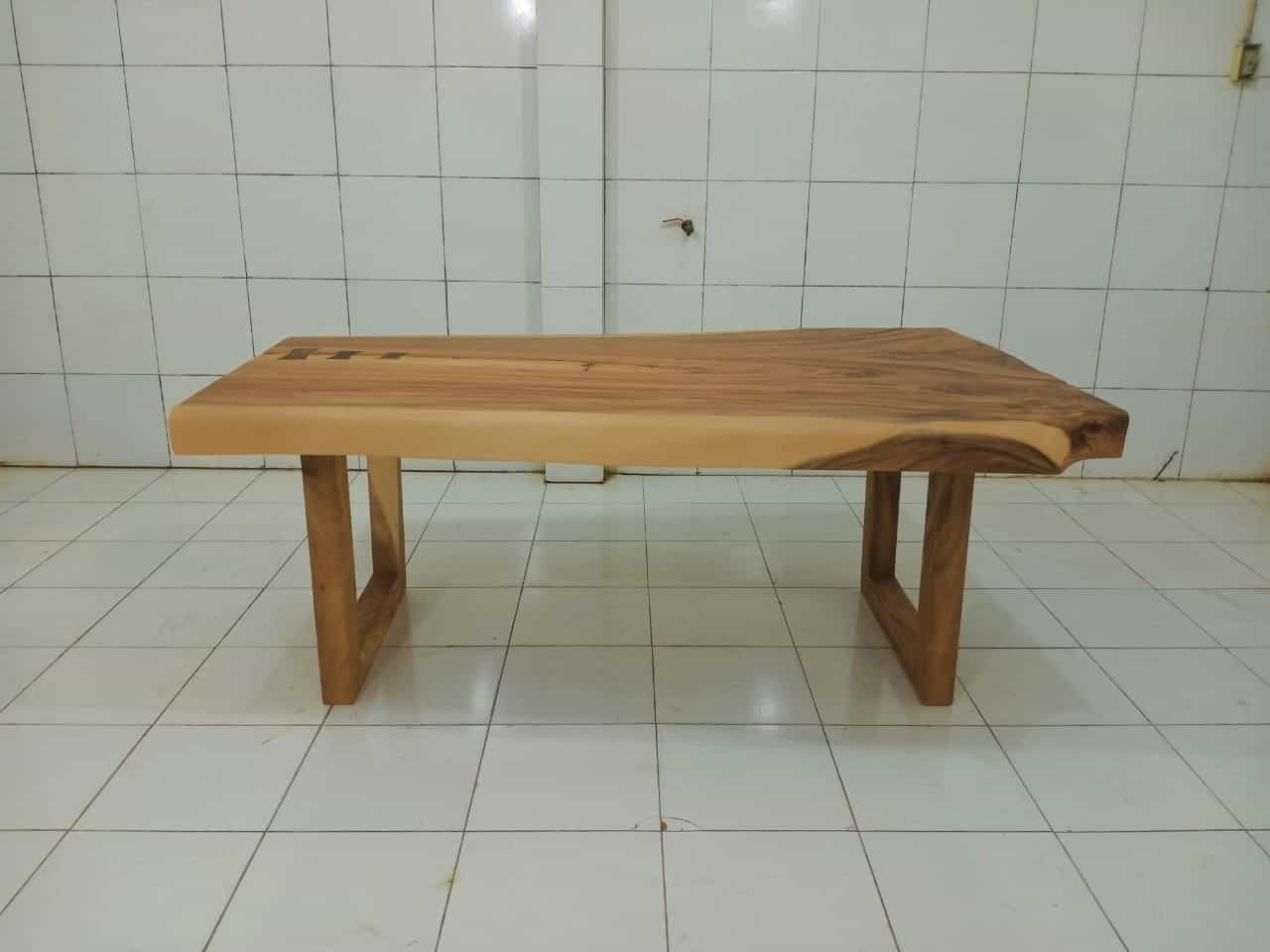 LIVE EDGE TABLES