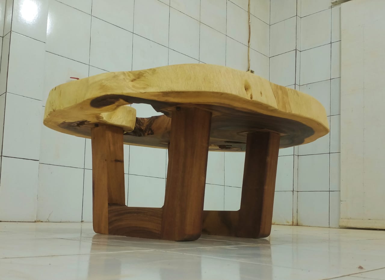 LIVE EDGE TABLES