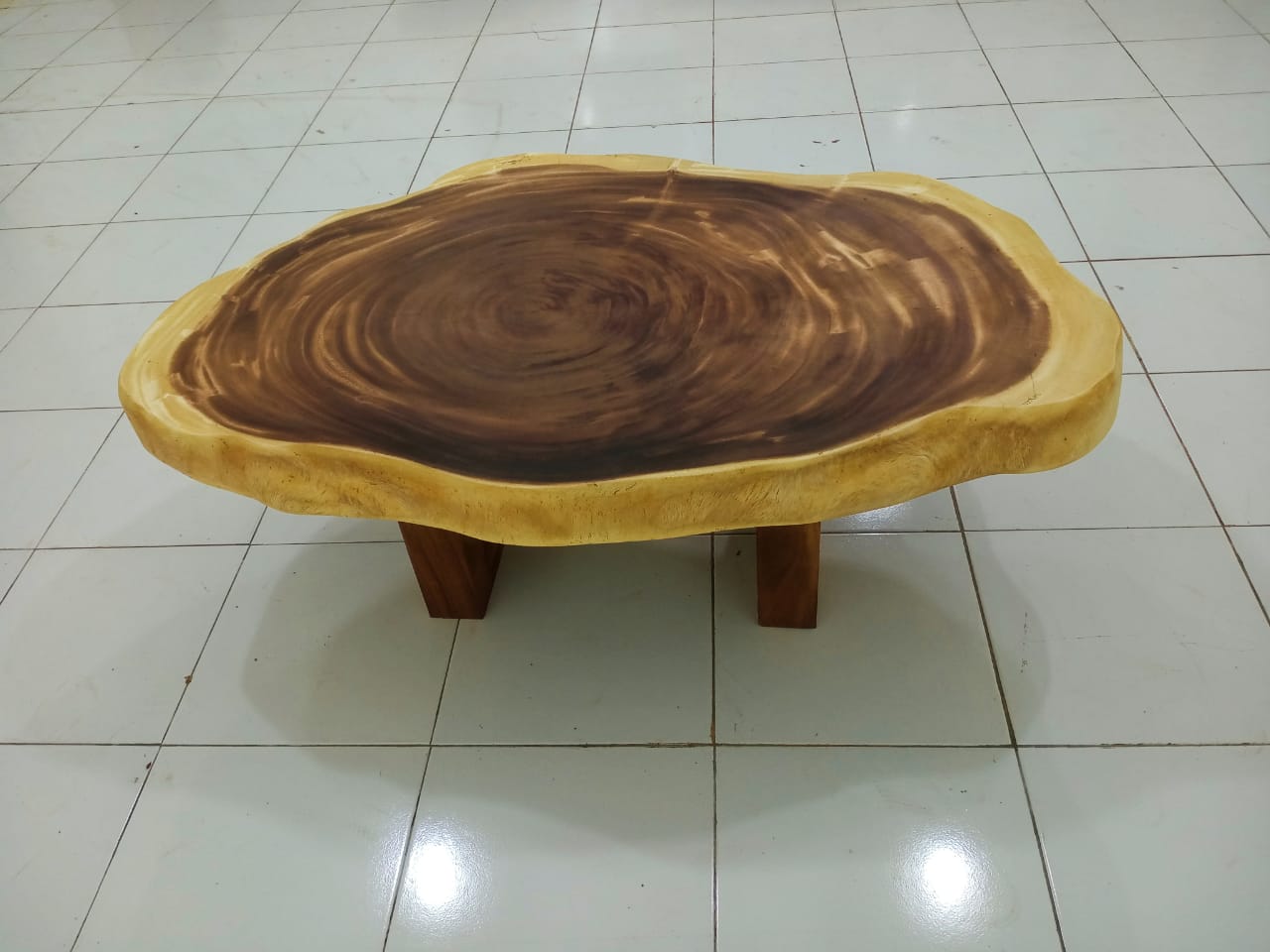 LIVE EDGE TABLES