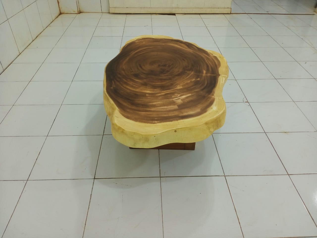 LIVE EDGE TABLES