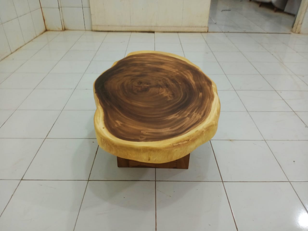 LIVE EDGE TABLES