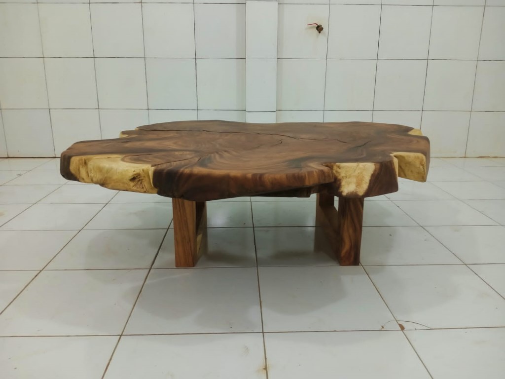 LIVE EDGE TABLES