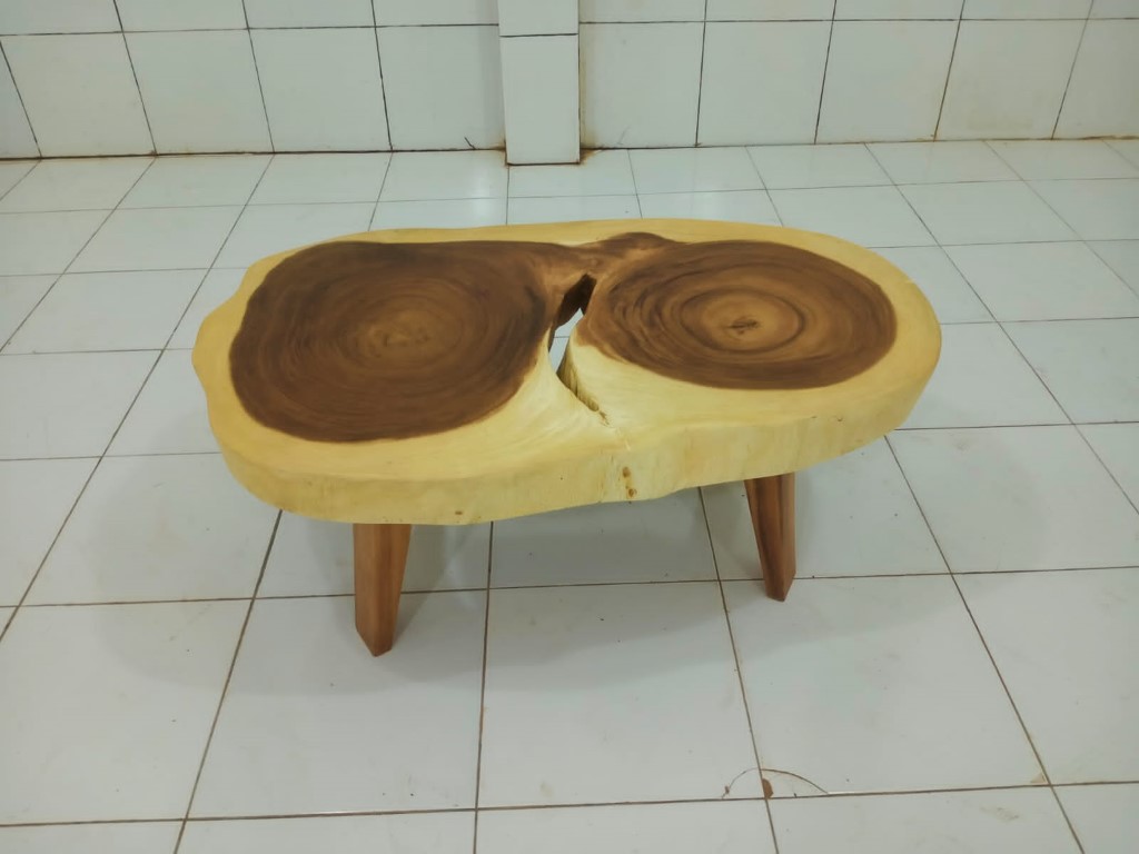 ROUND COFFEE TABLES (NOT BEEN SHIPPED)