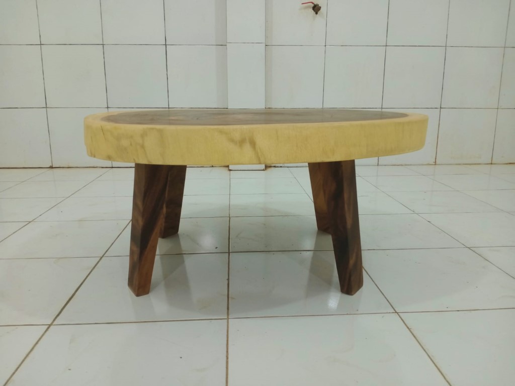 LIVE EDGE TABLES