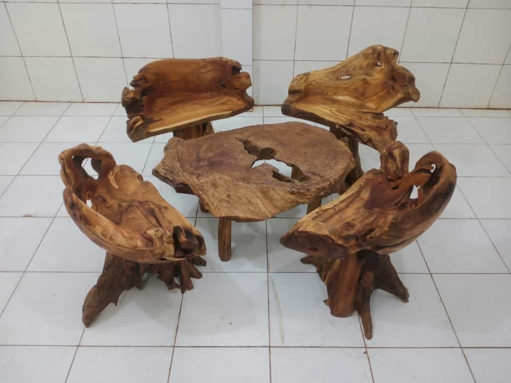 LIVE EDGE TABLES