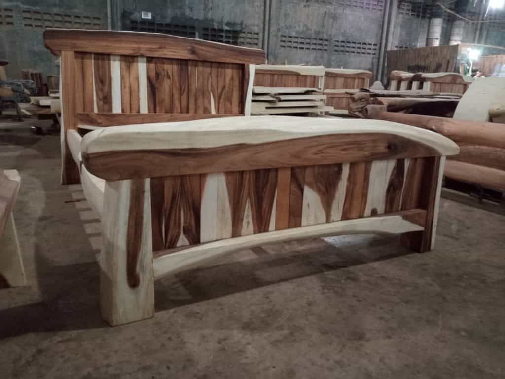 Live Edge Tables