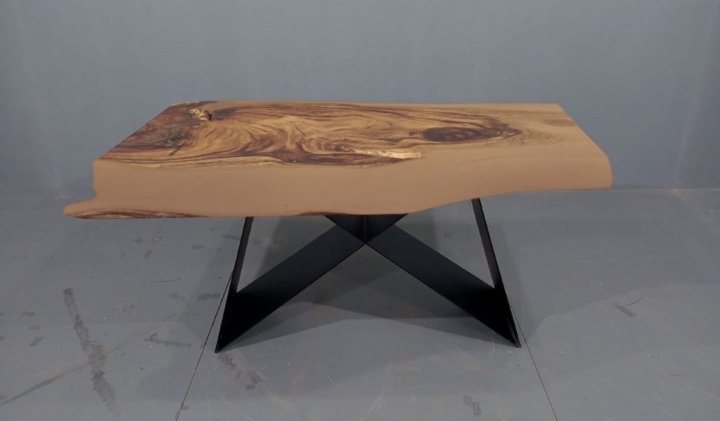 LIVE EDGE TABLES