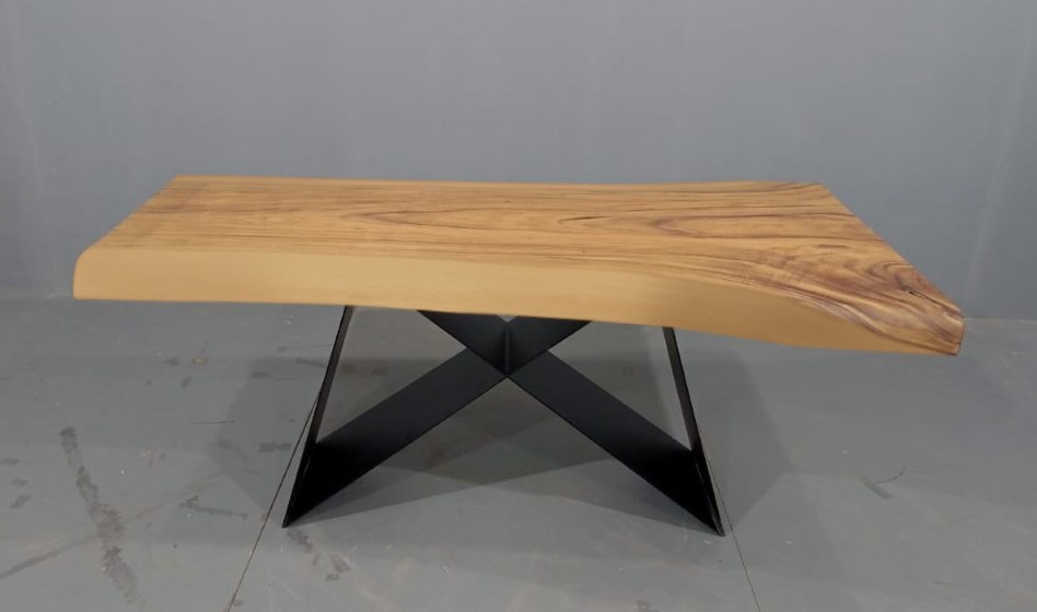 LIVE EDGE TABLES