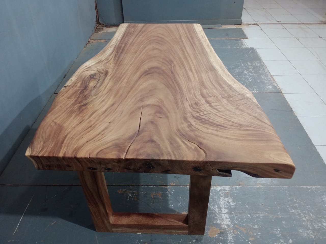 Live Edge Tables