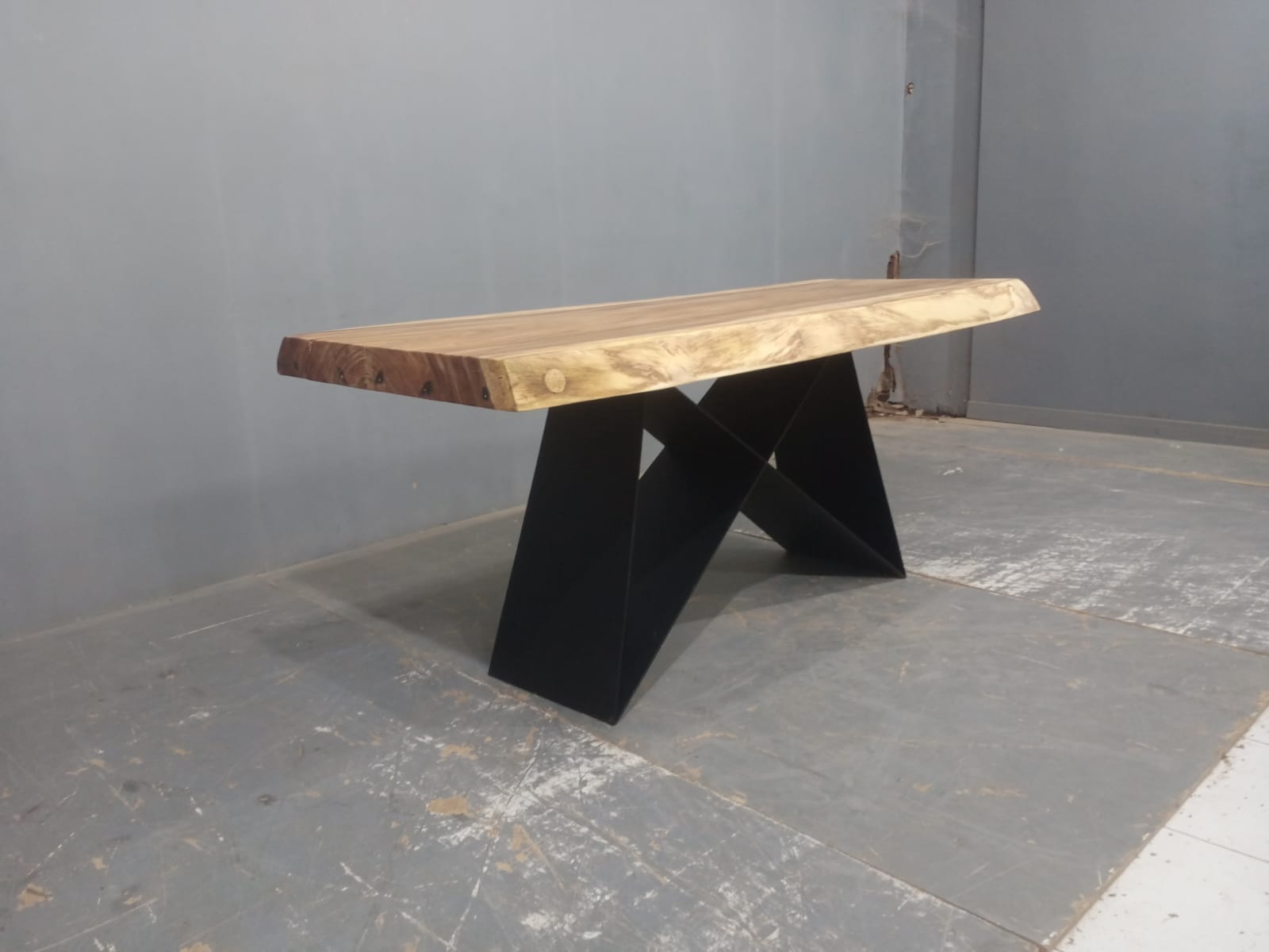 Live Edge Tables