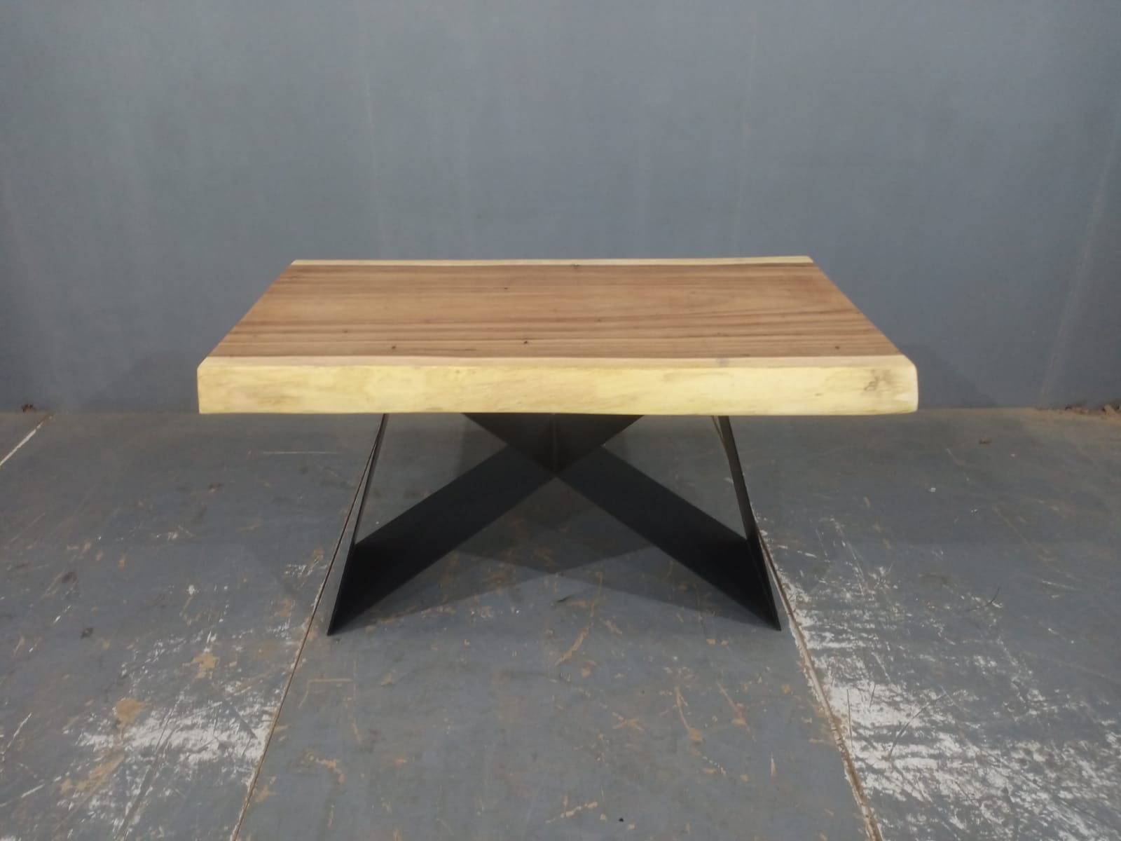 LIVE EDGE TABLES