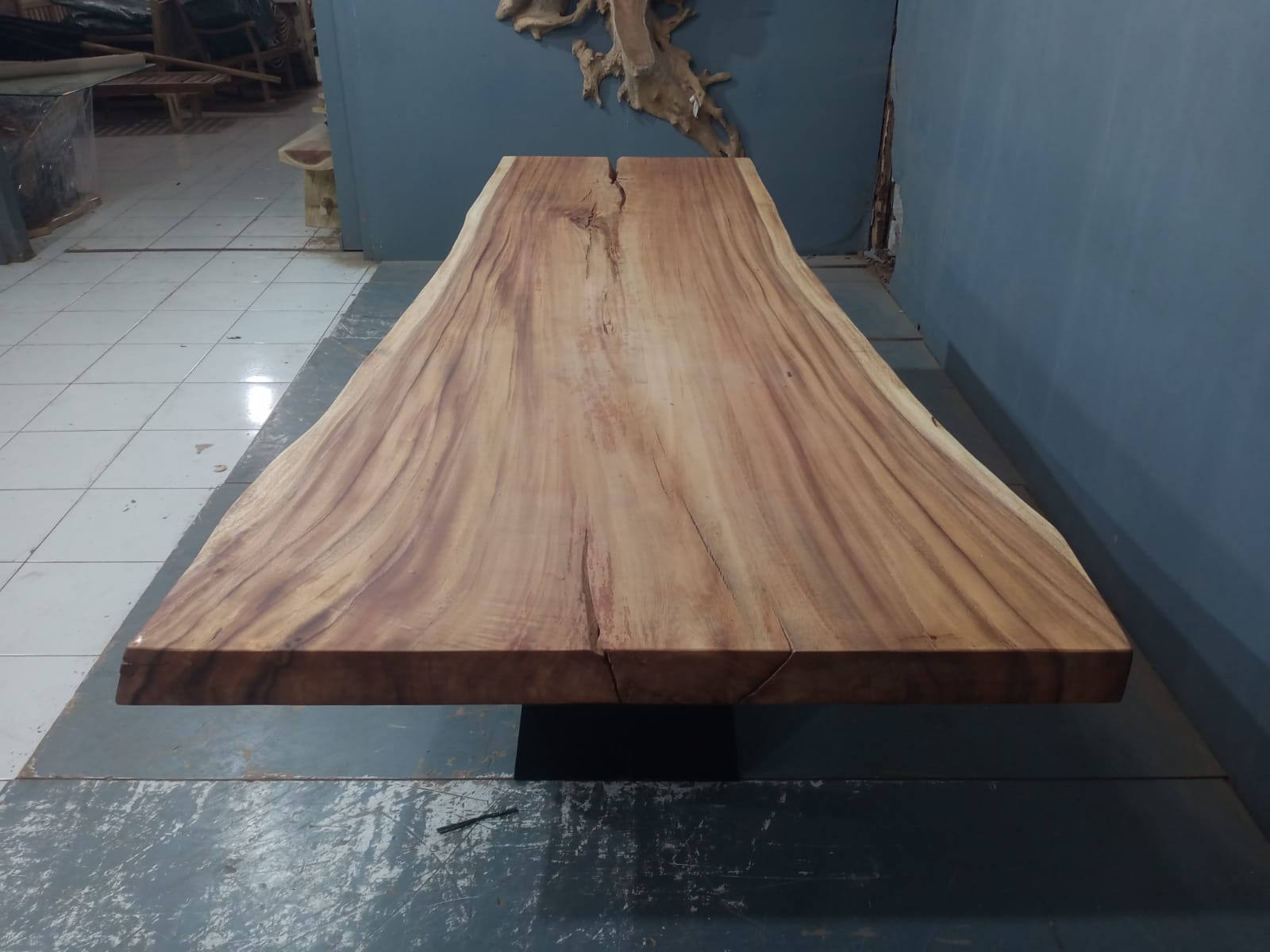 Live Edge Tables