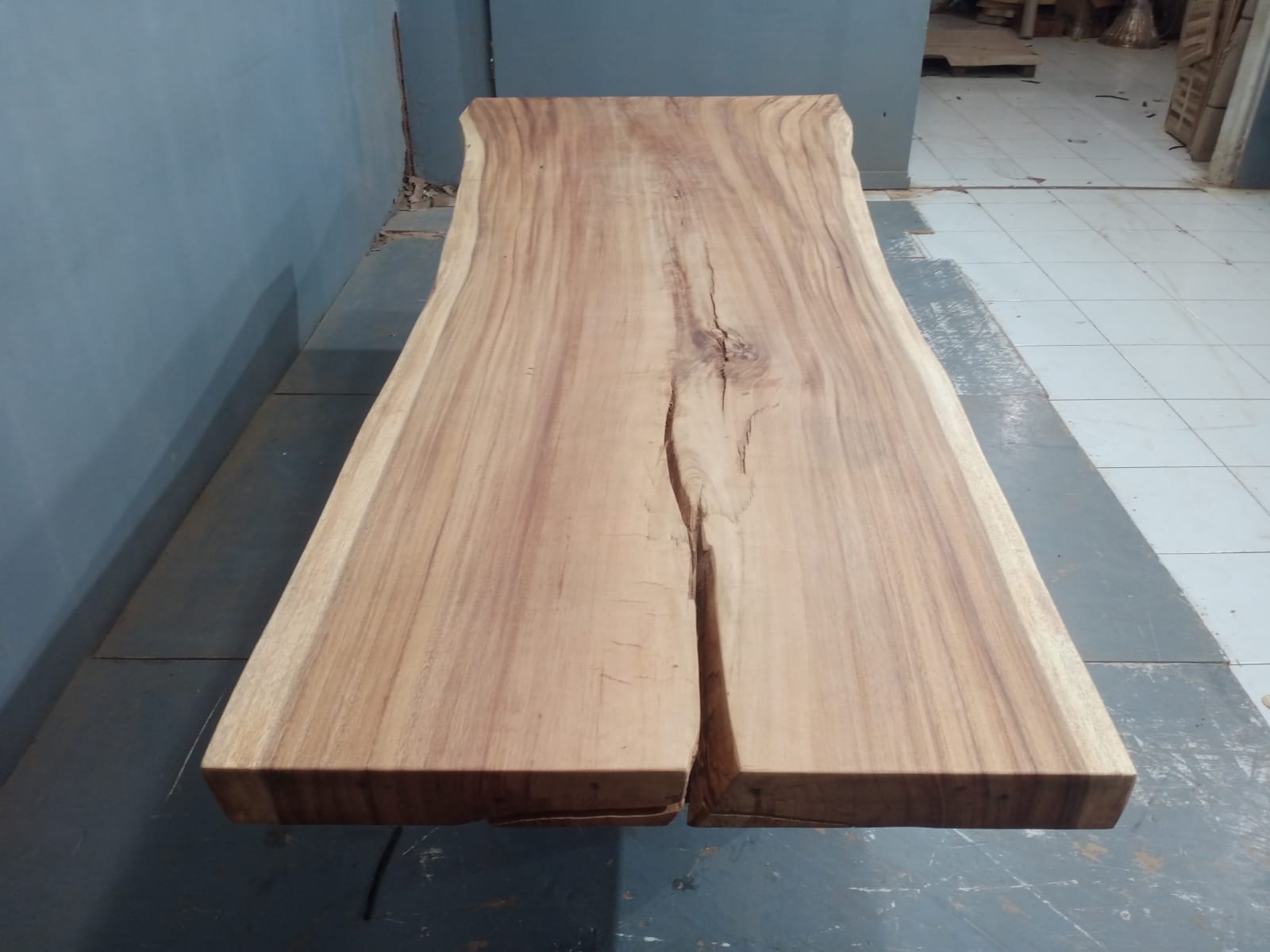 Live Edge Tables
