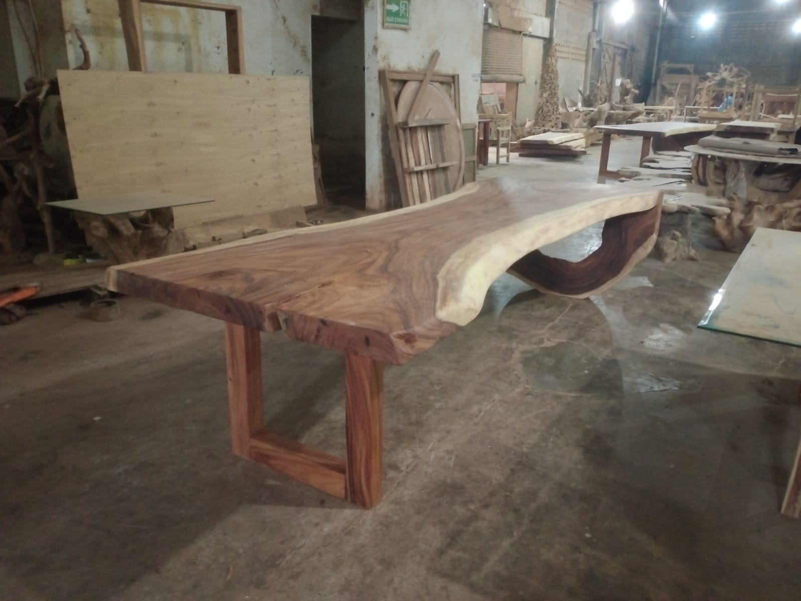 Live Edge Tables