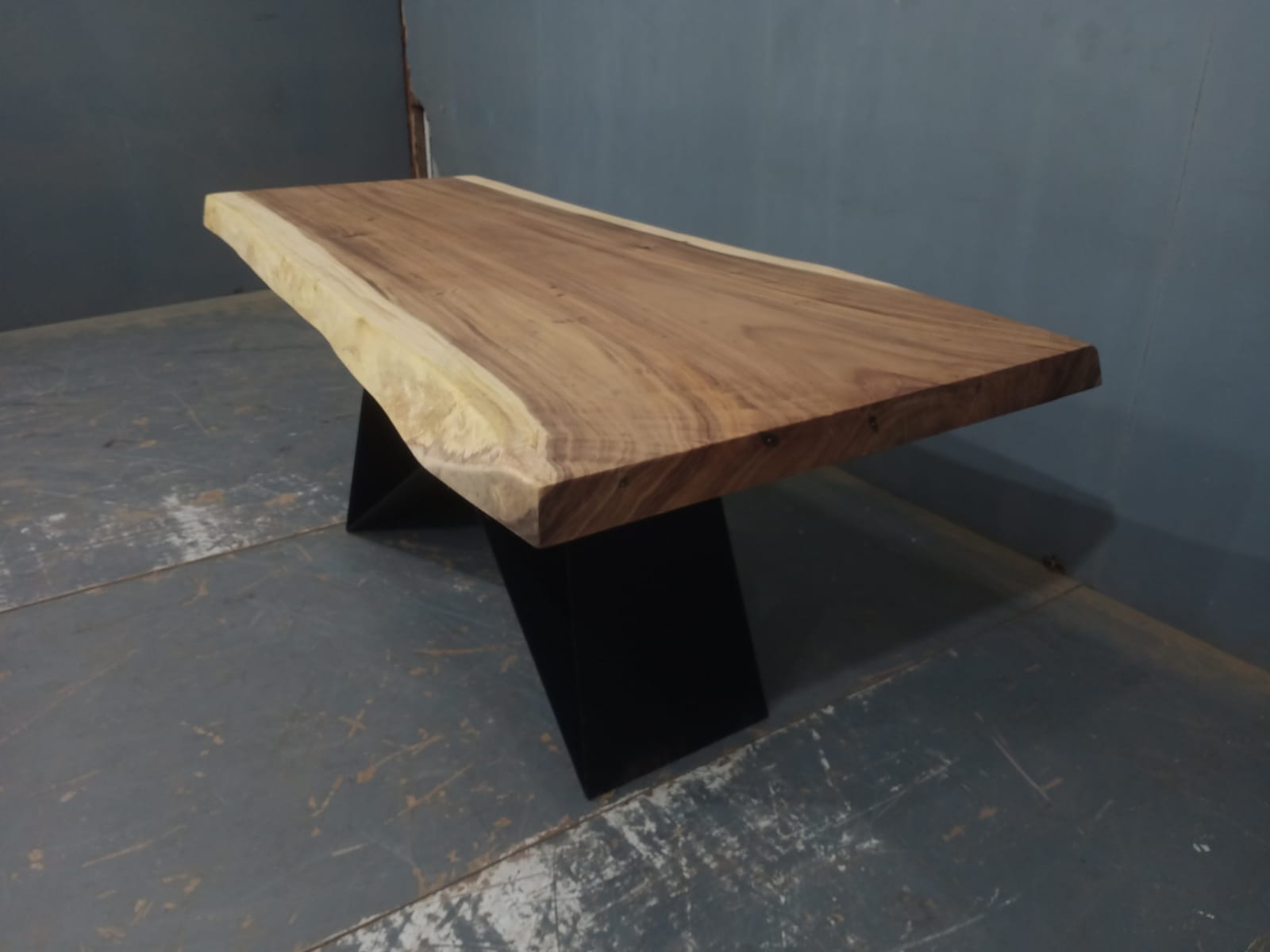 Live Edge Tables