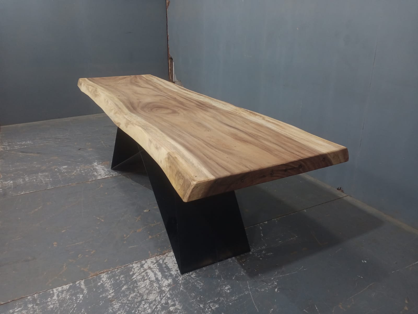 Live Edge Tables