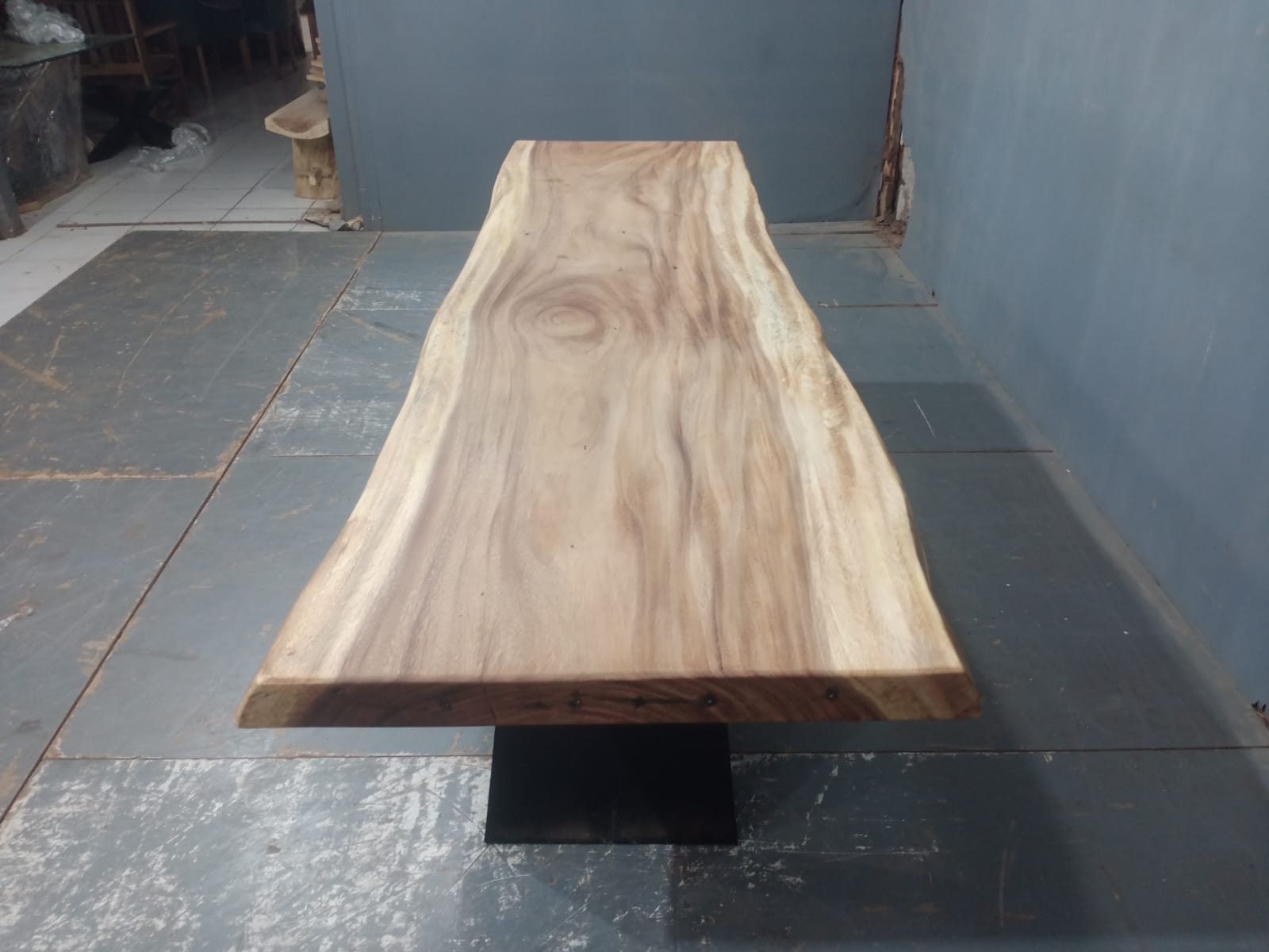 Live Edge Tables