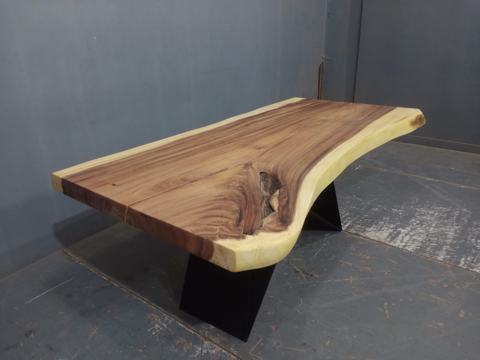 Live Edge Tables