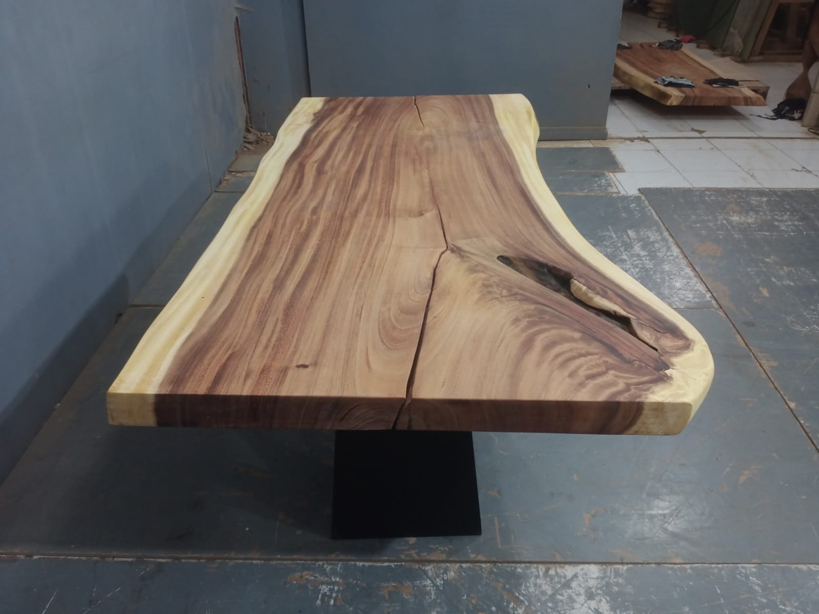 Live Edge Tables