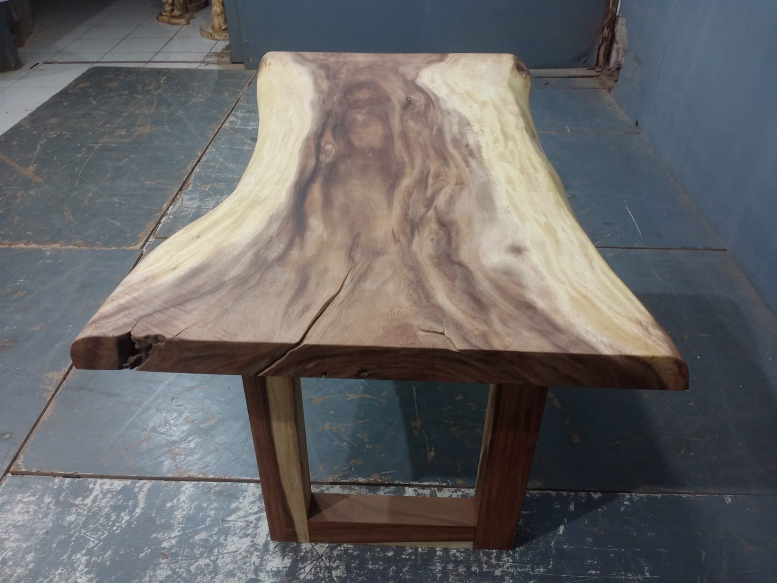 Live Edge Tables