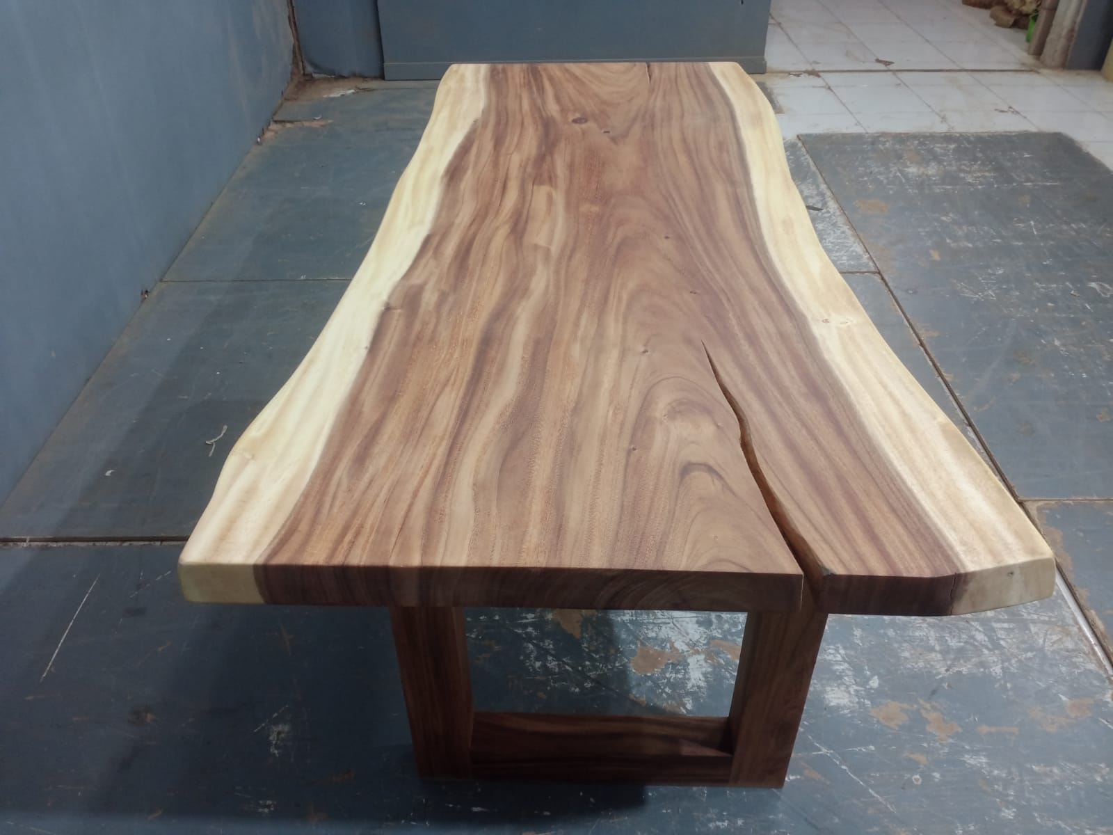 Live Edge Tables