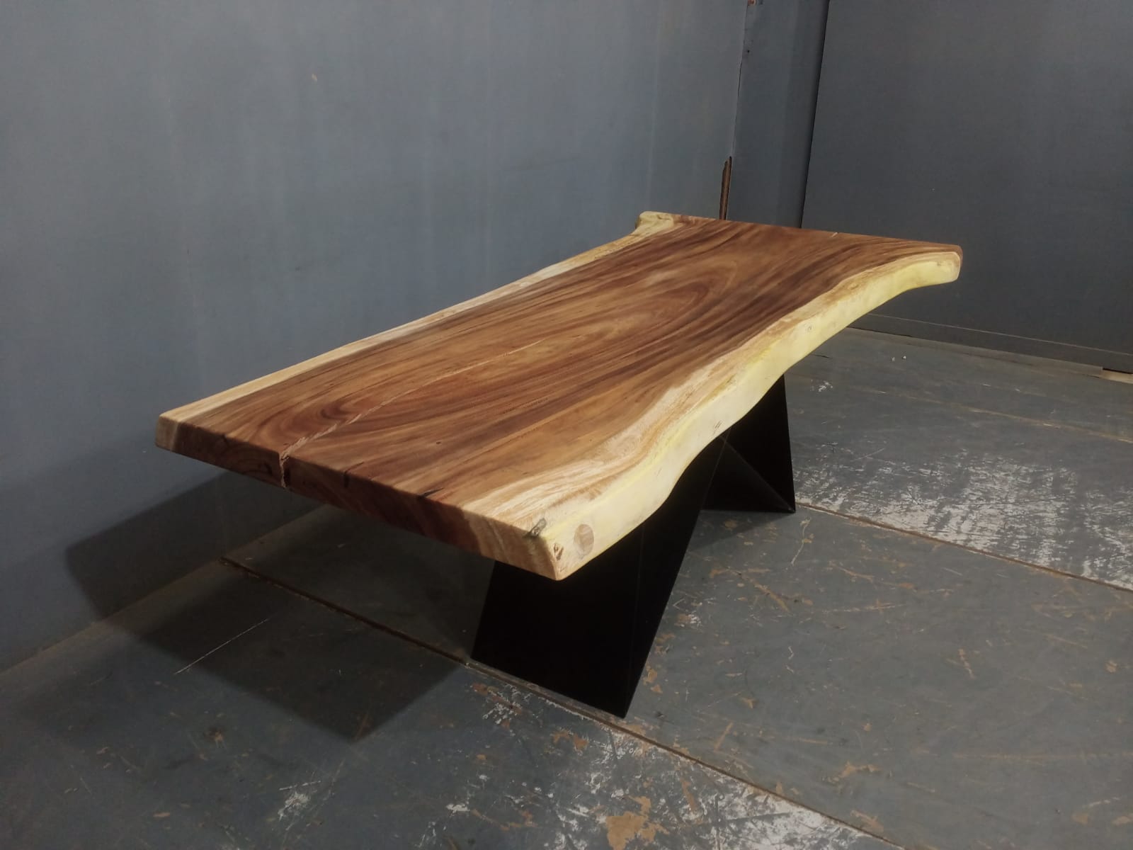 Live Edge Tables