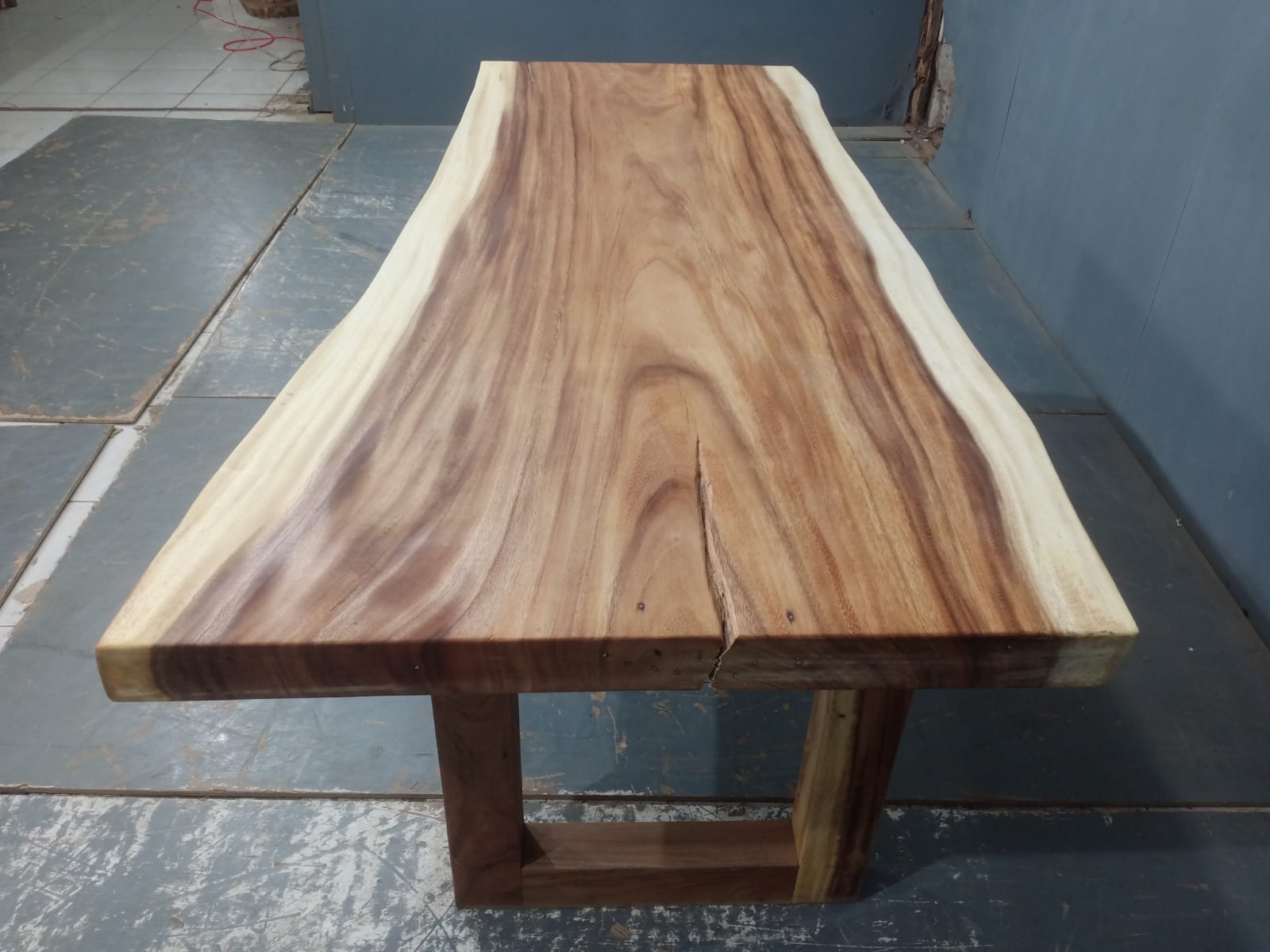 Live Edge Tables