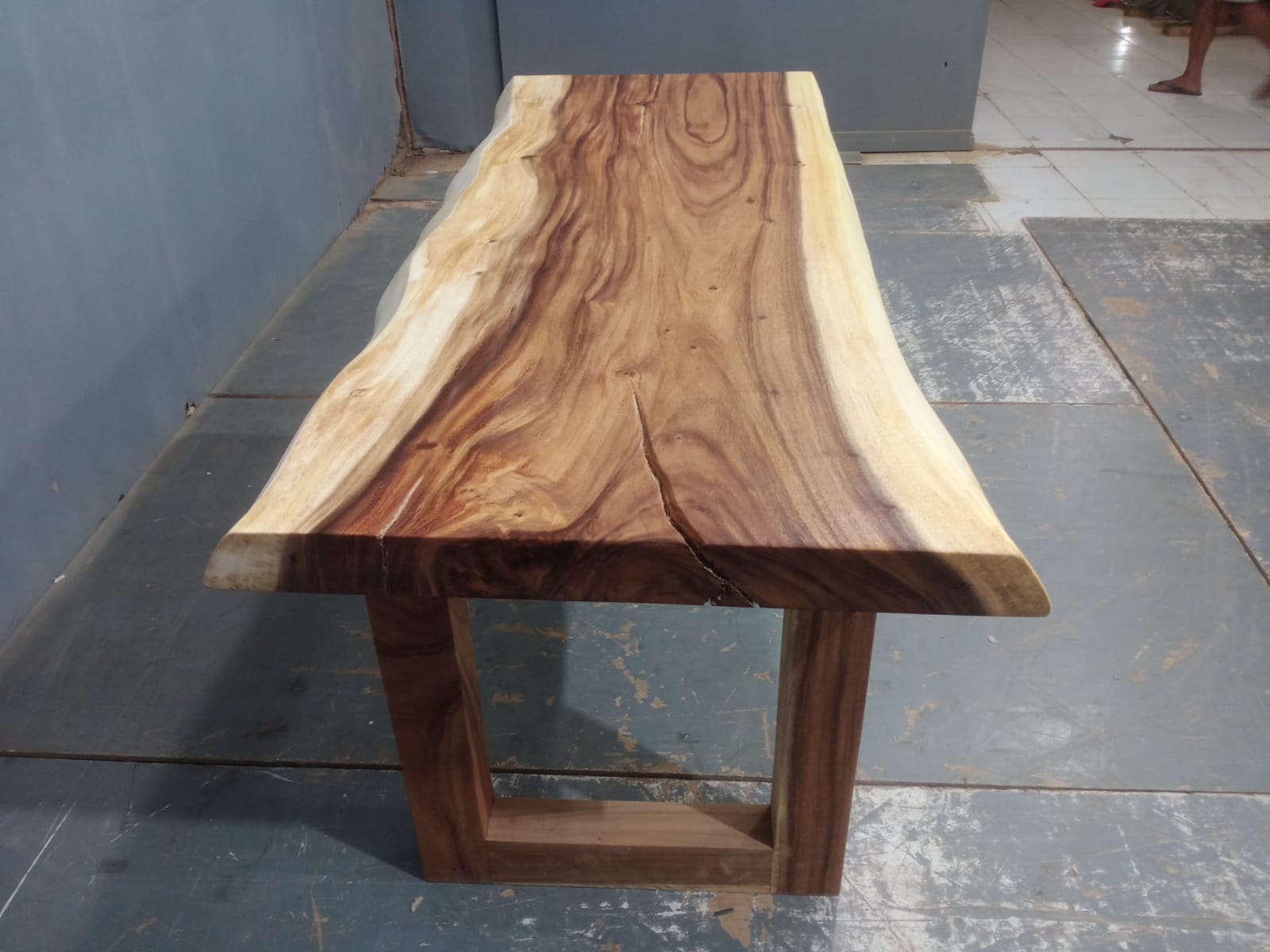 Live Edge Tables