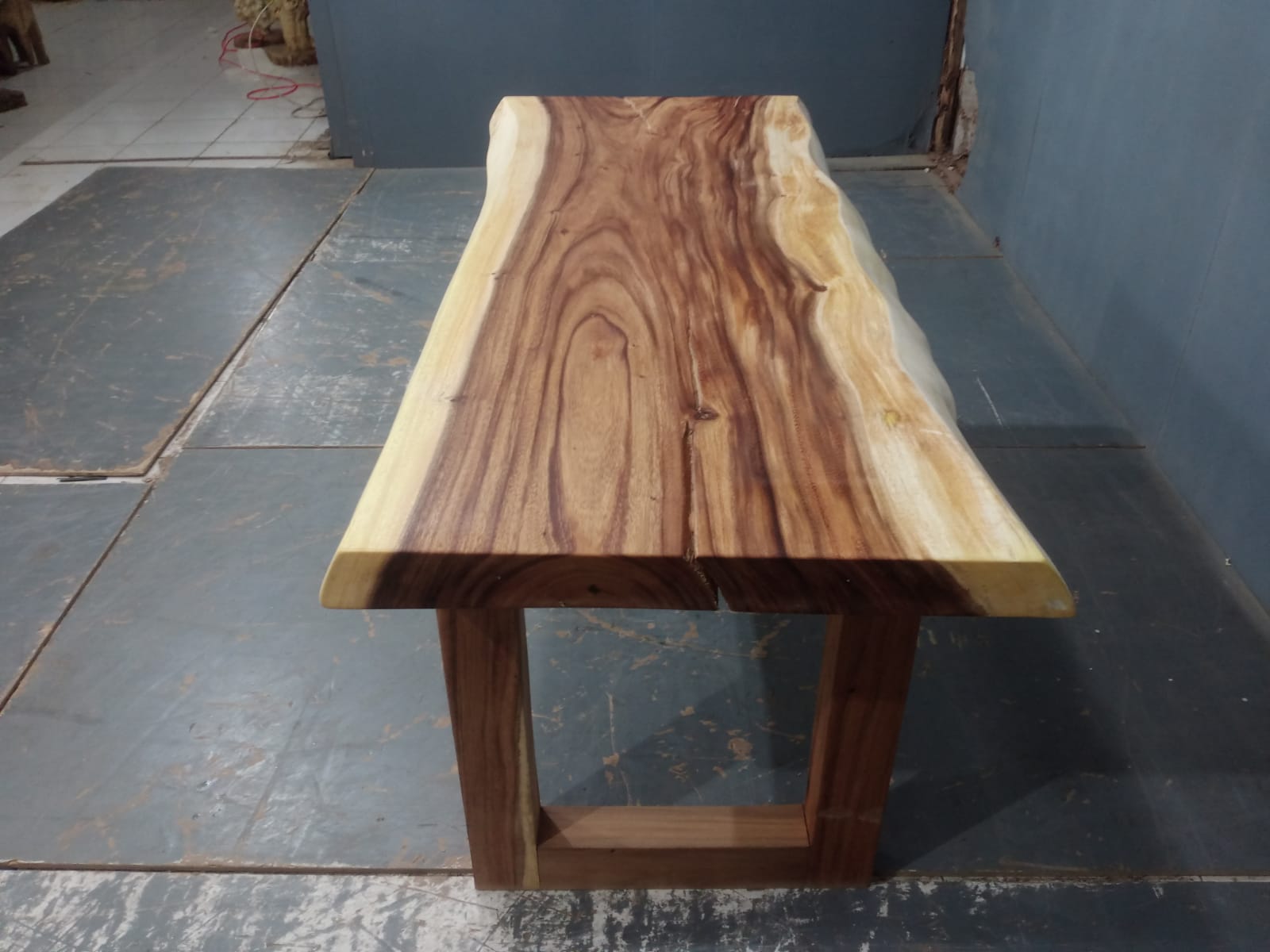 Live Edge Tables