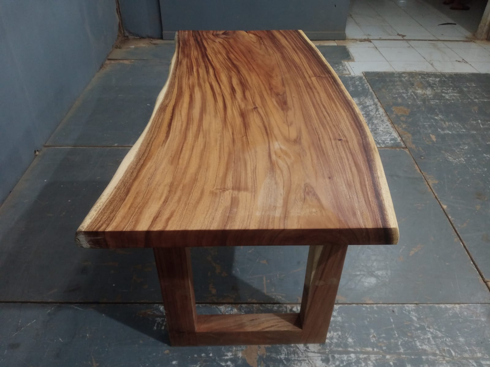 Live Edge Tables