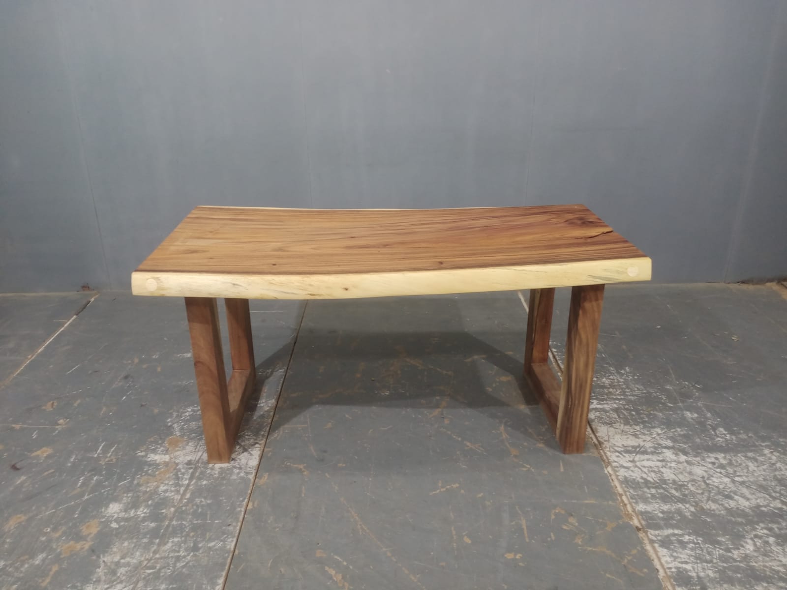 LIVE EDGE TABLES