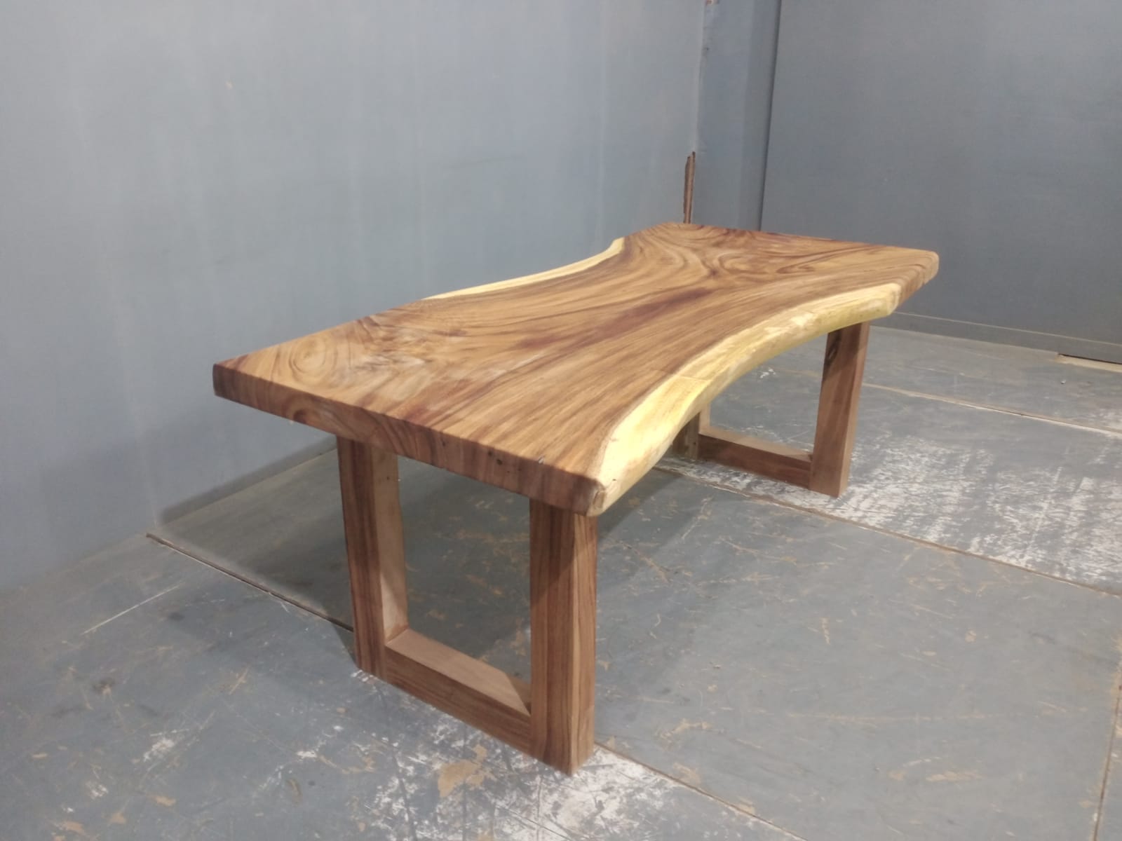 Live Edge Tables