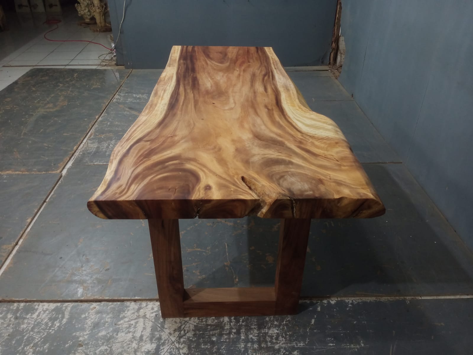 Live Edge Tables