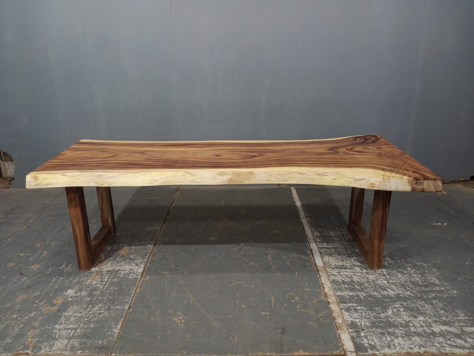 LIVE EDGE TABLES