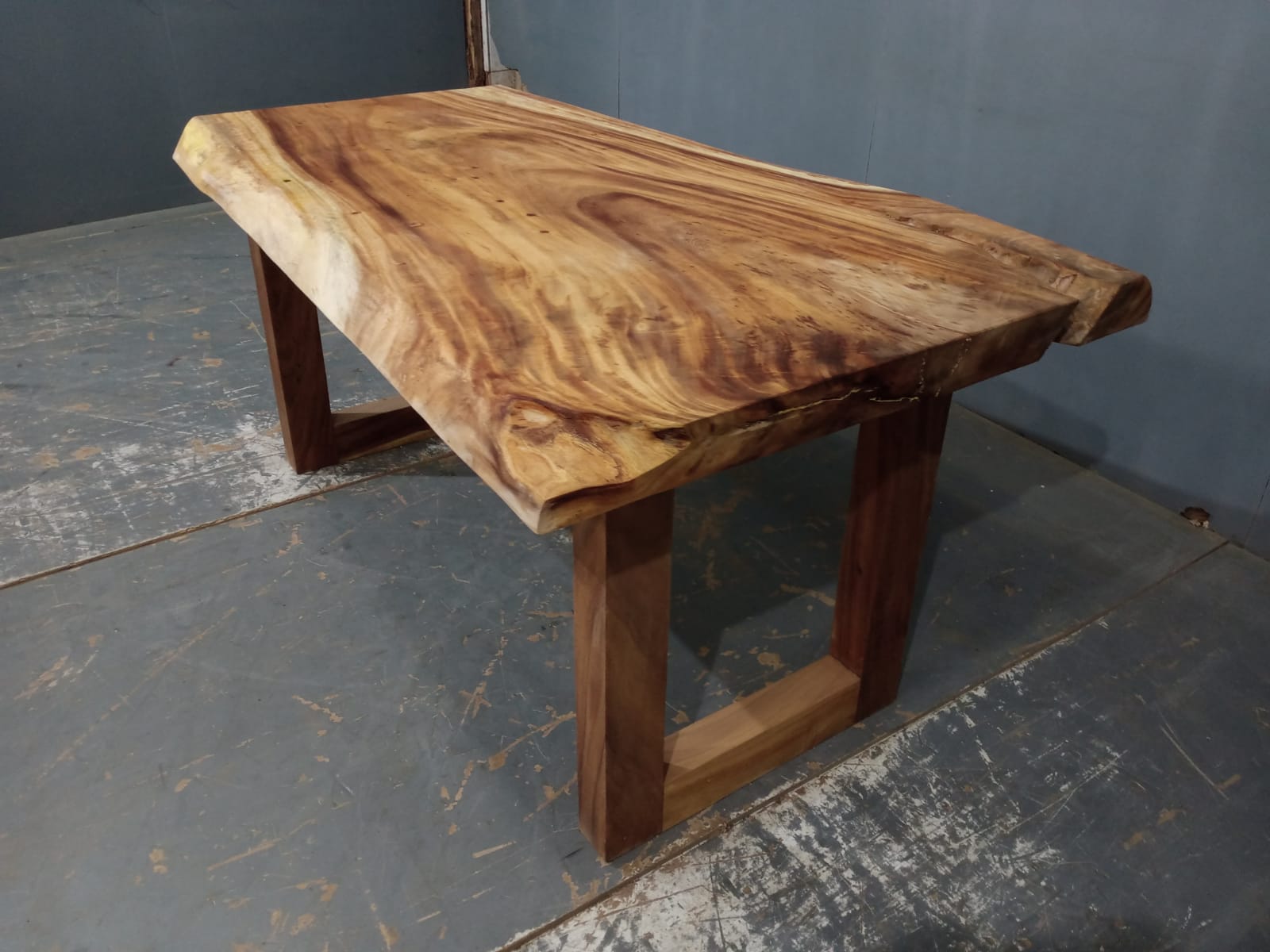 Live Edge Tables