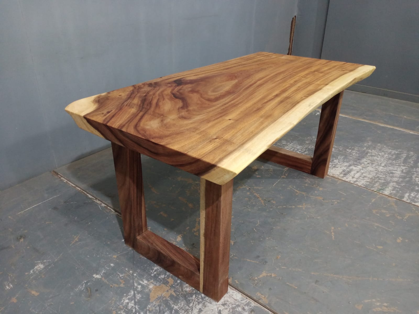 Live Edge Tables