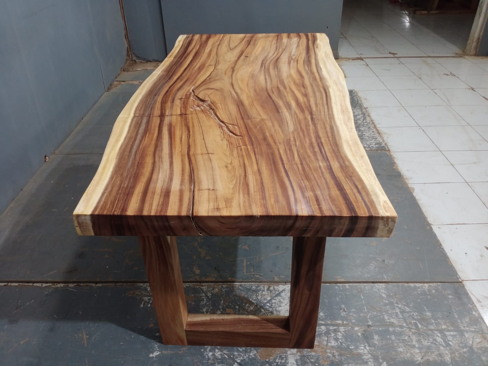 Live Edge Tables