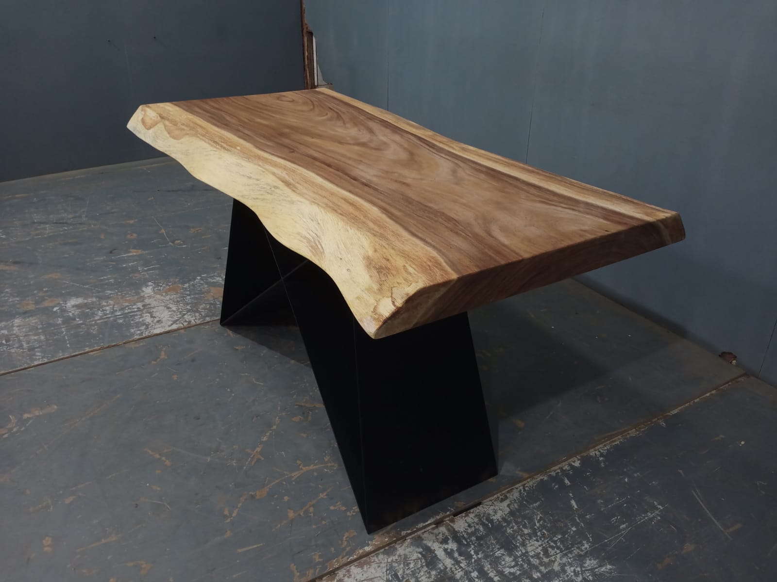 Live Edge Tables