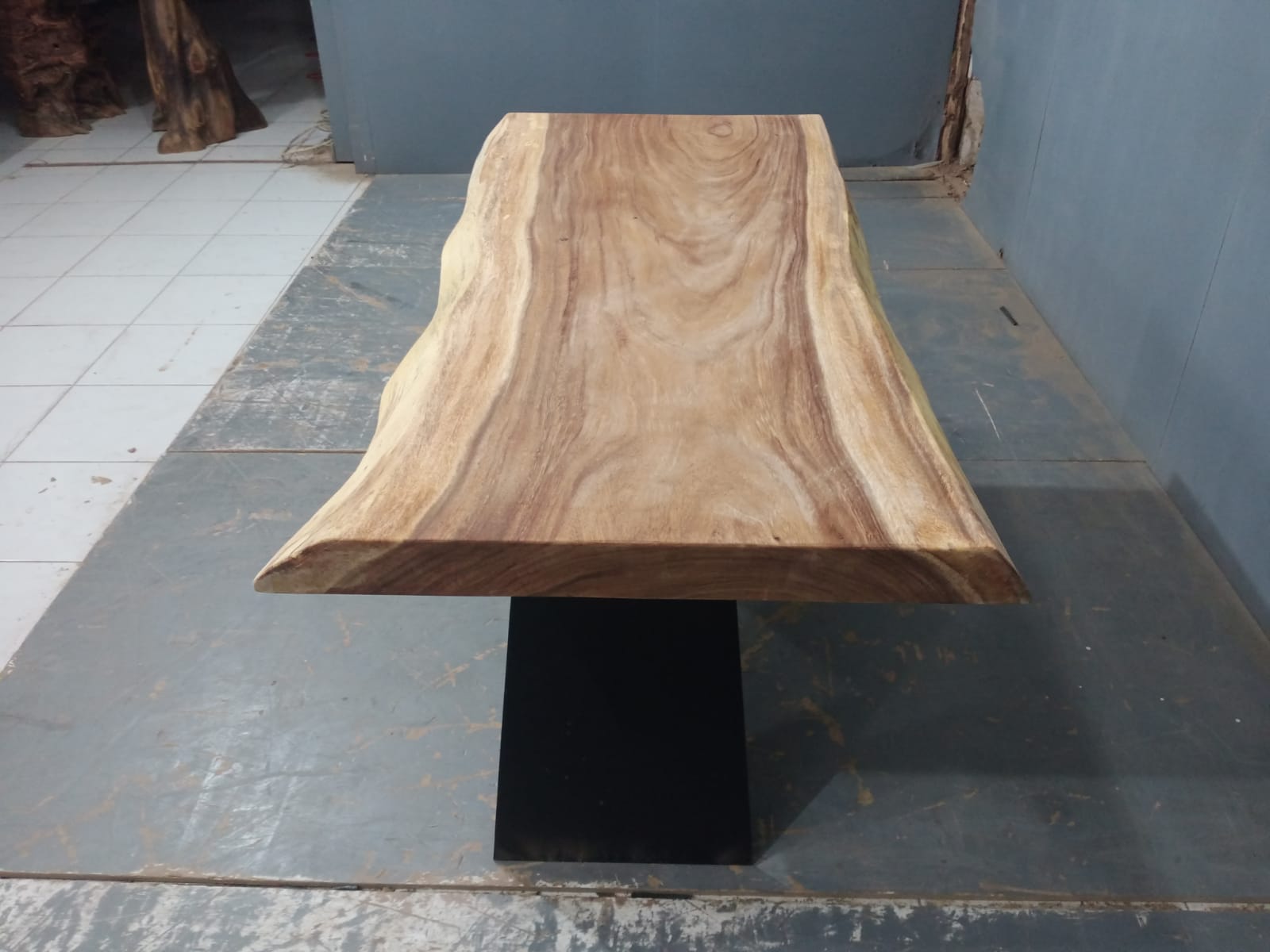 Live Edge Tables