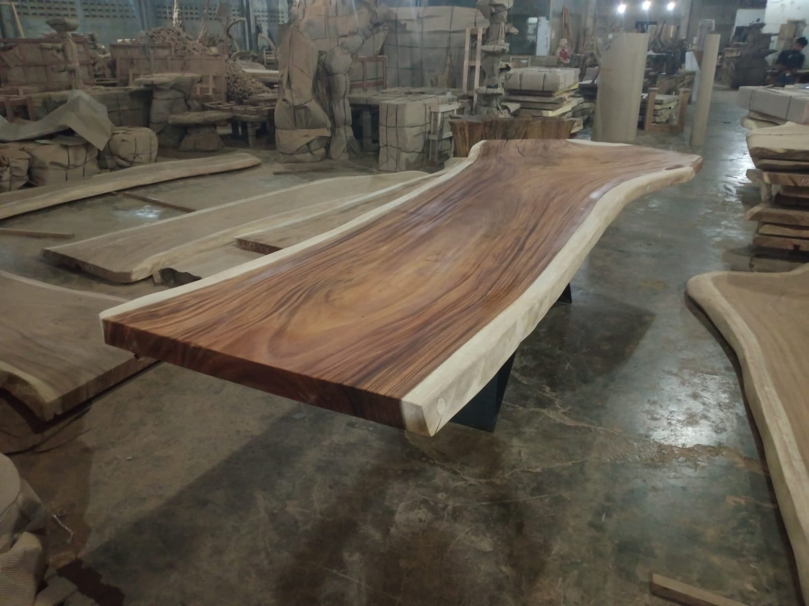 Live Edge Tables