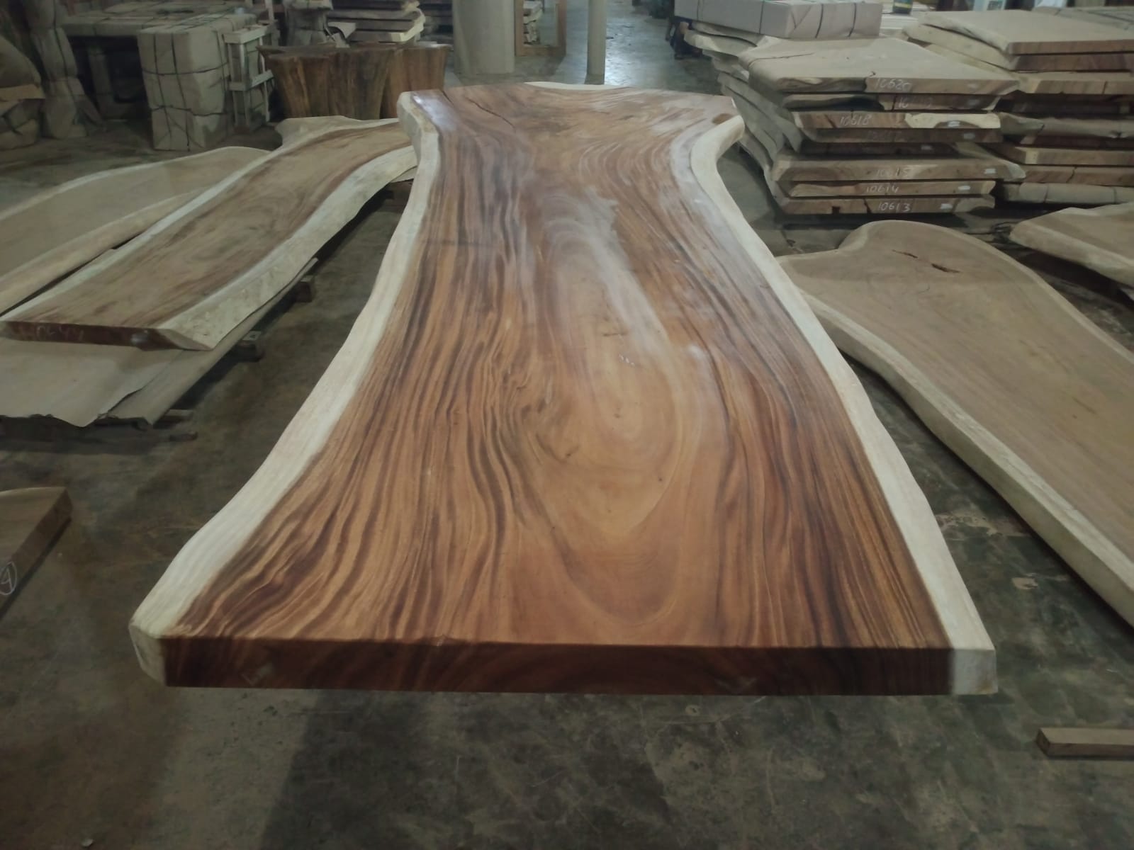 Live Edge Tables