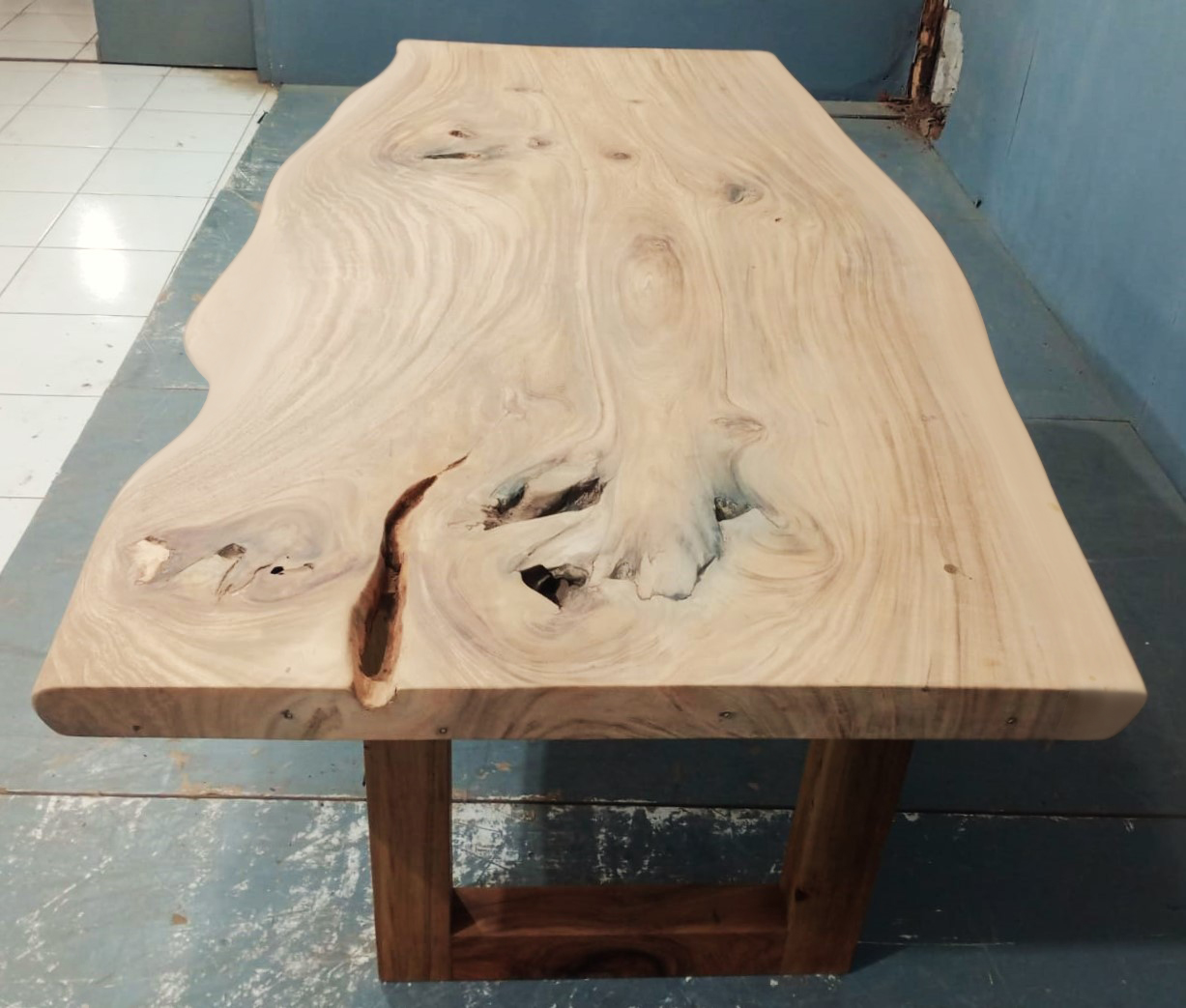 Live Edge Tables