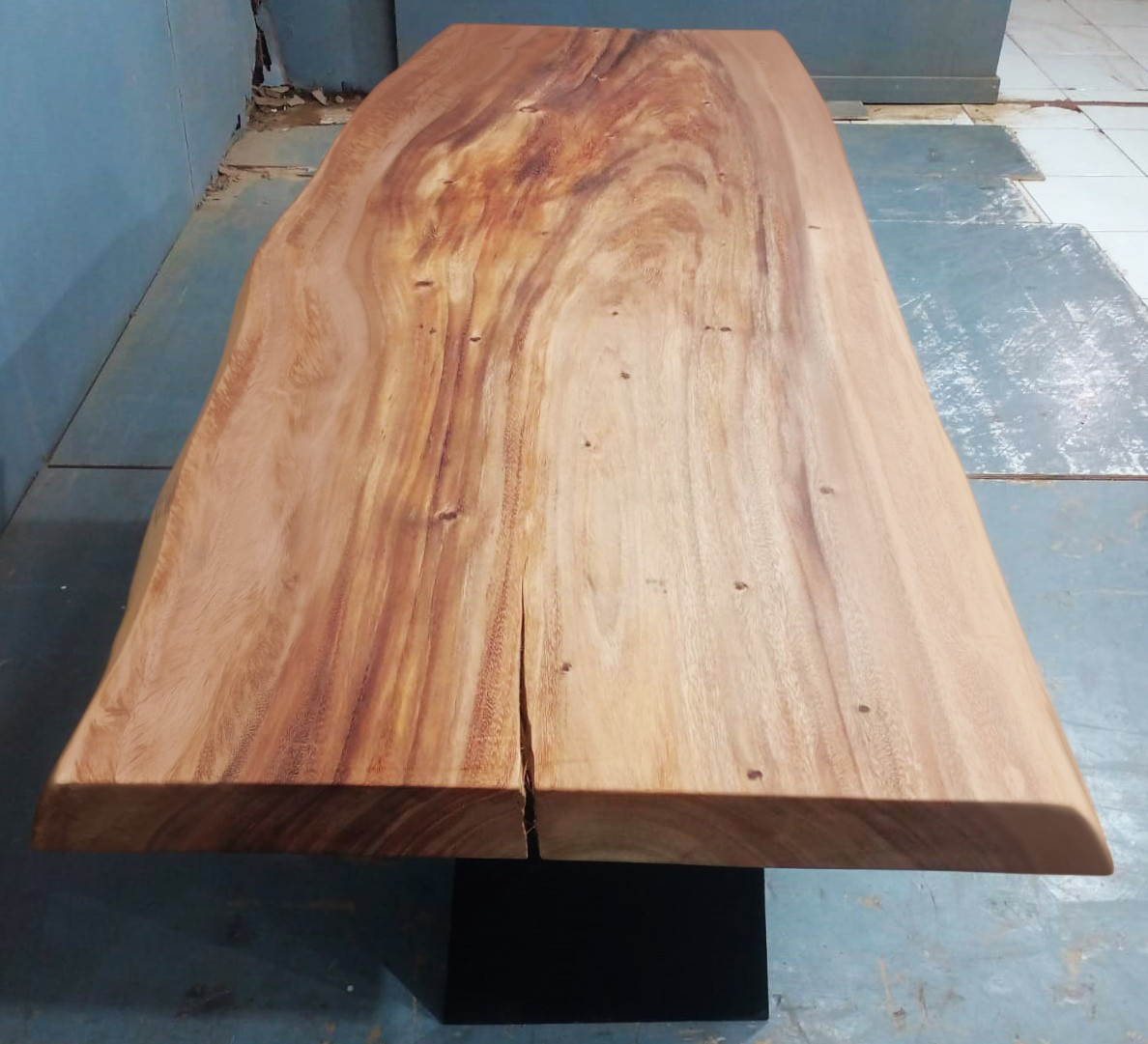 Live Edge Tables
