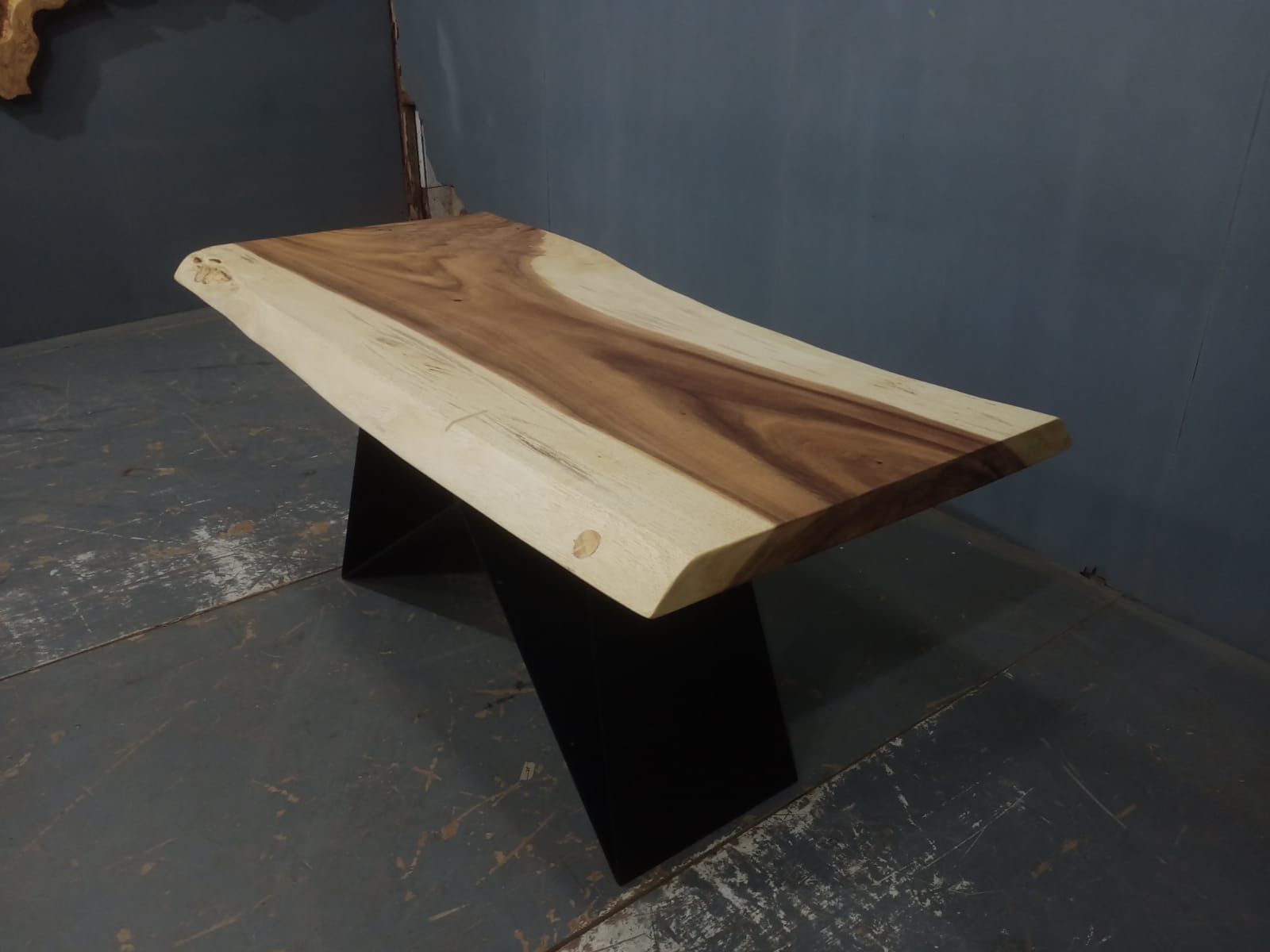 Live Edge Tables
