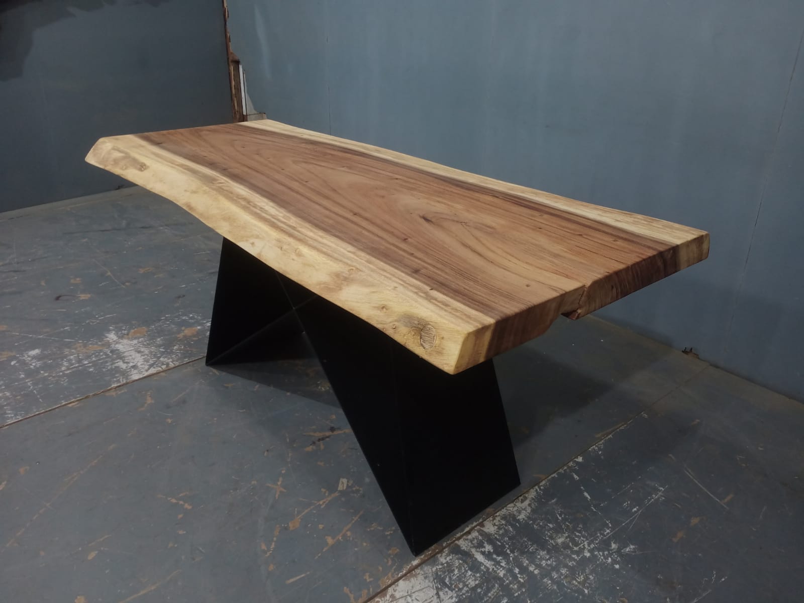 Live Edge Tables