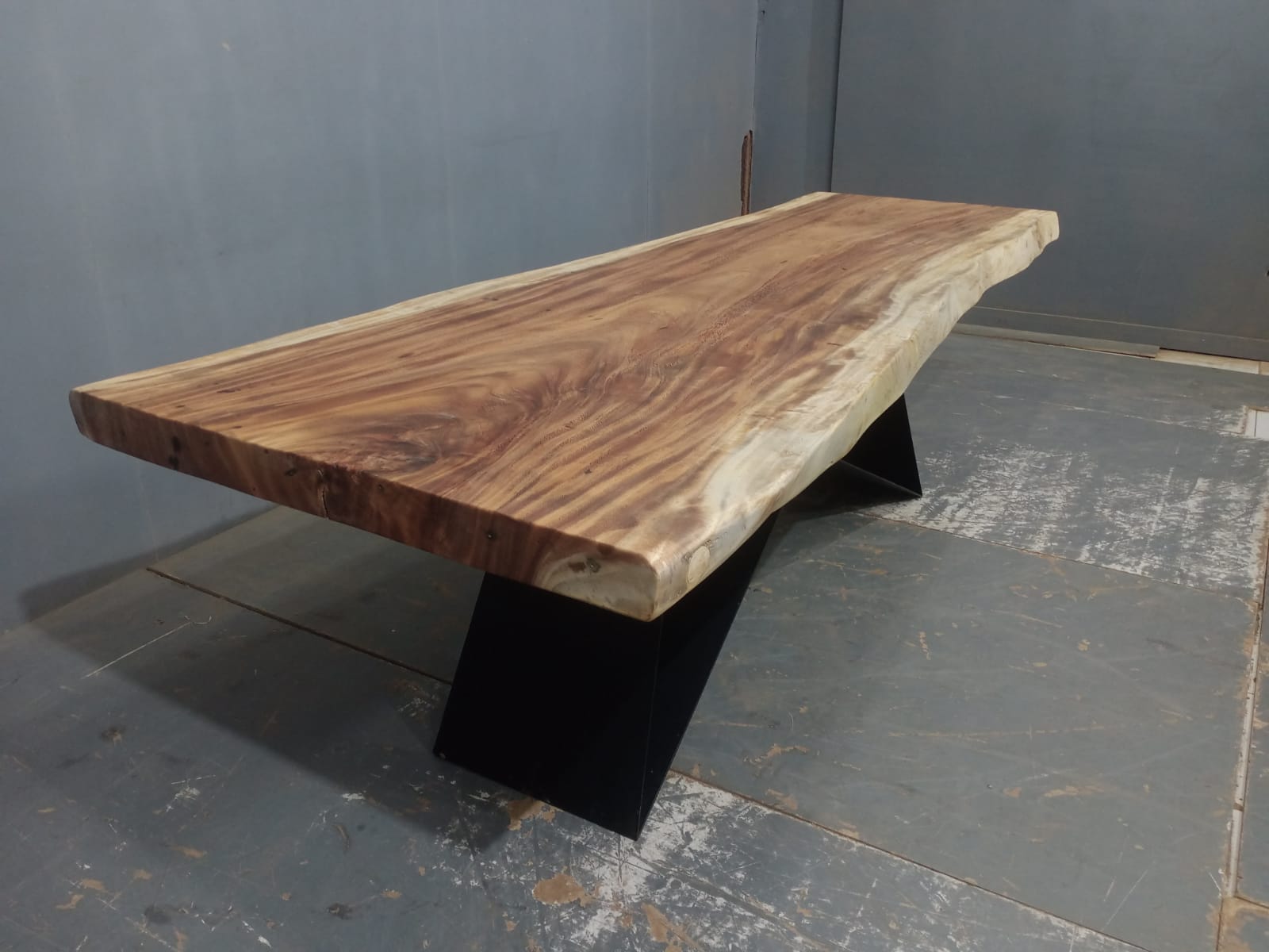 Live Edge Tables