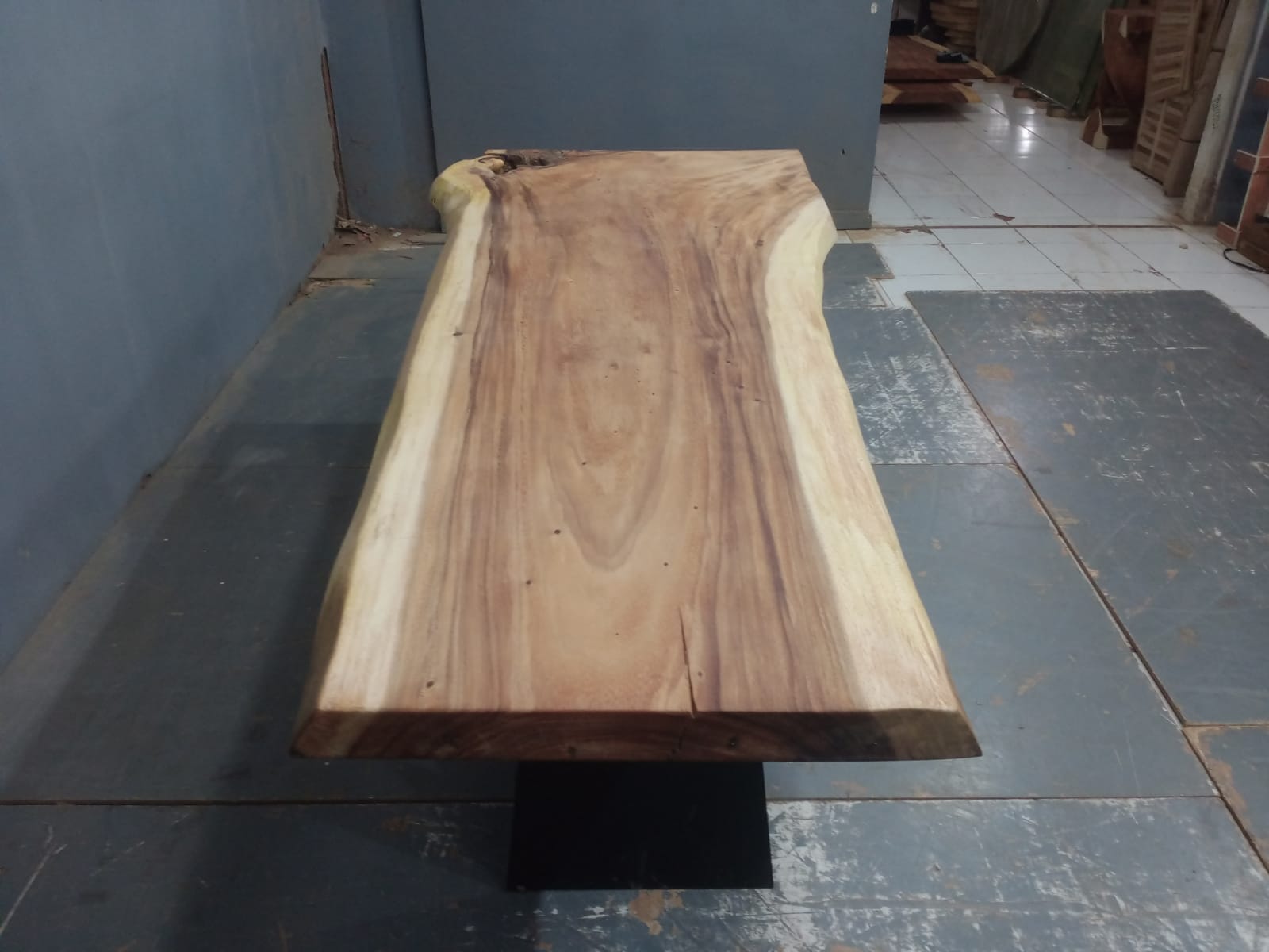 Live Edge Tables