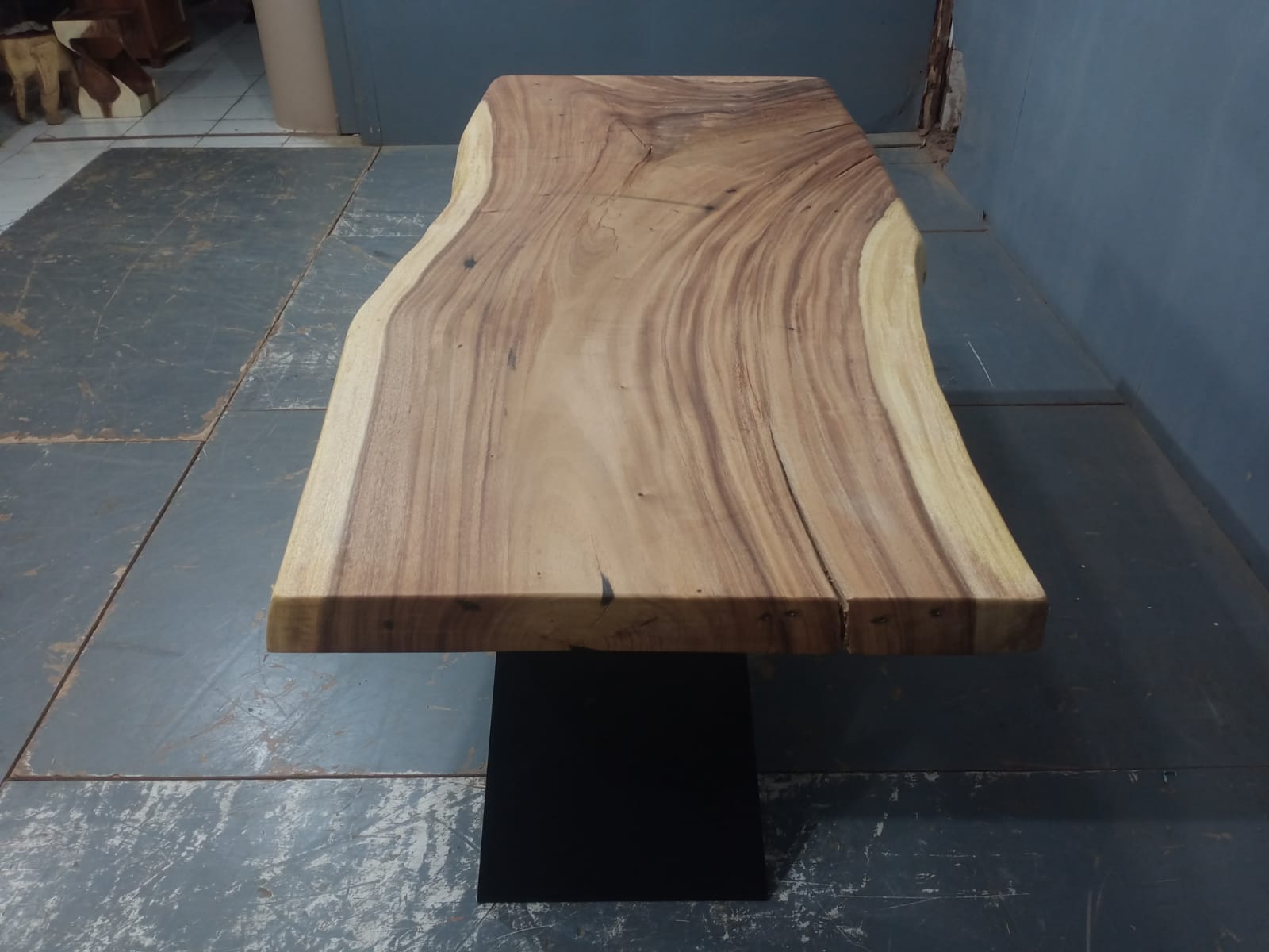 Live Edge Tables