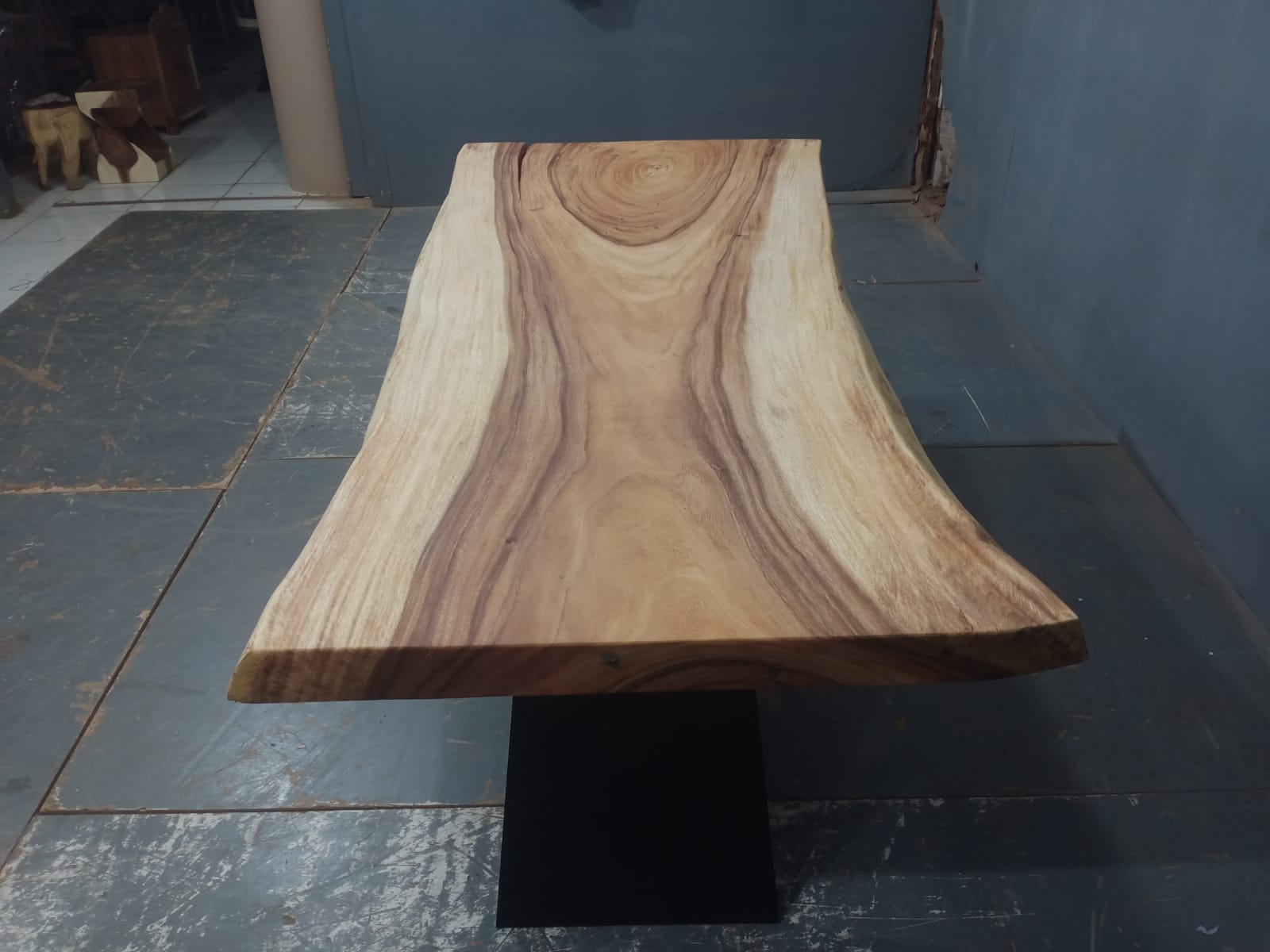 Live Edge Tables